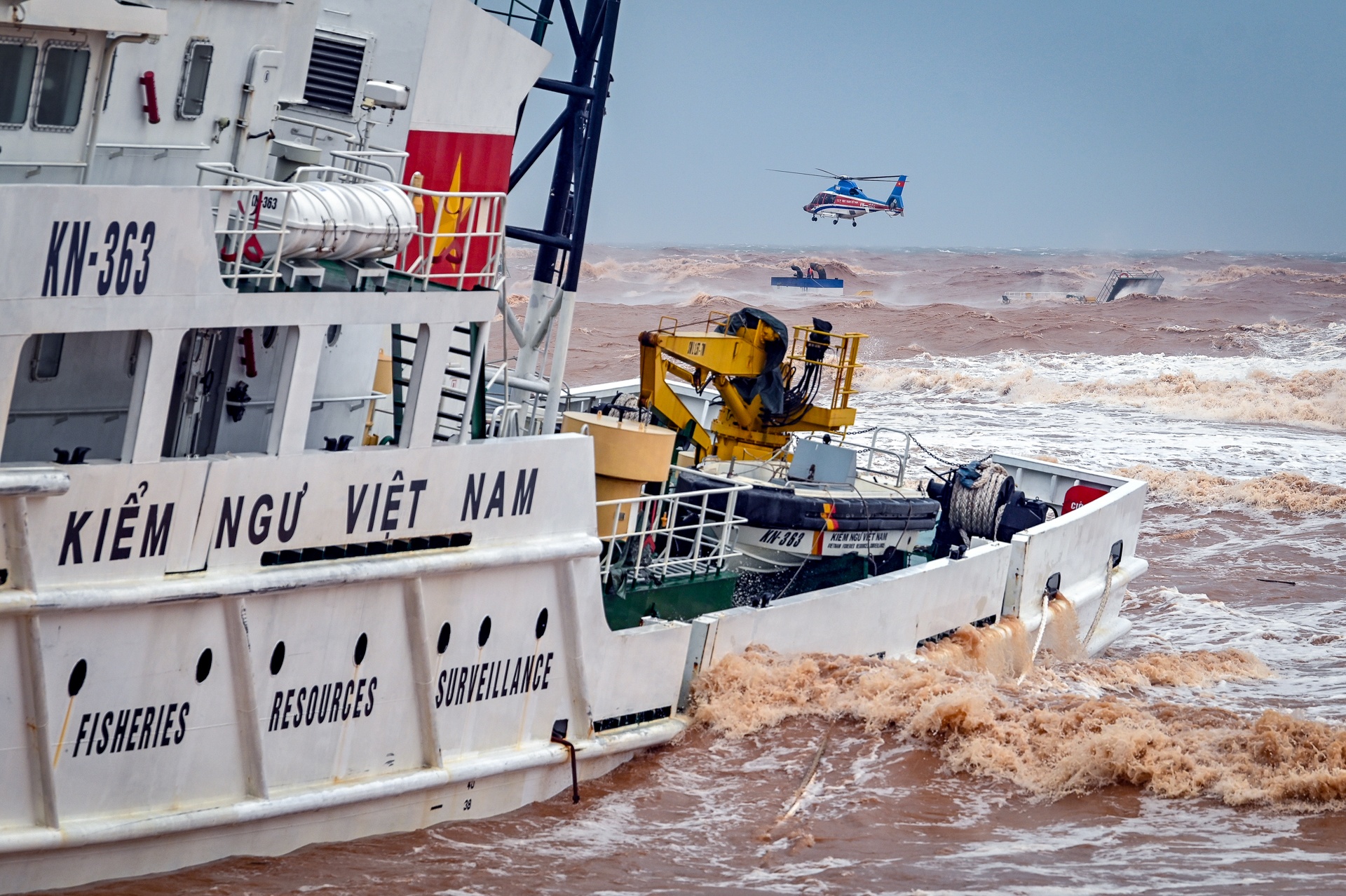 cuu ho thuyen vien tau Vietship 01 anh 20