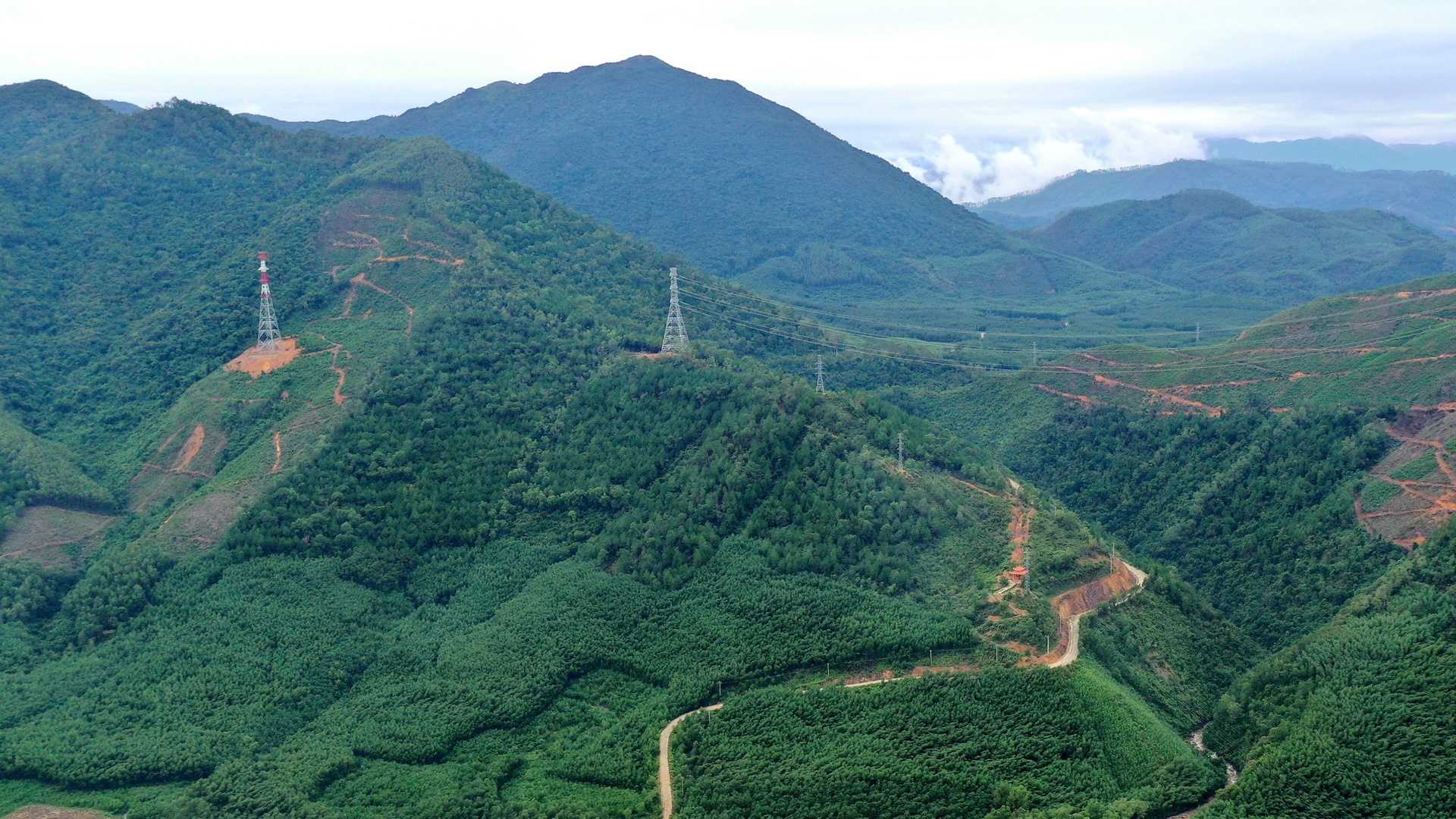 quan doi don dap ung cuu thuy dien Rao Trang 3 anh 1