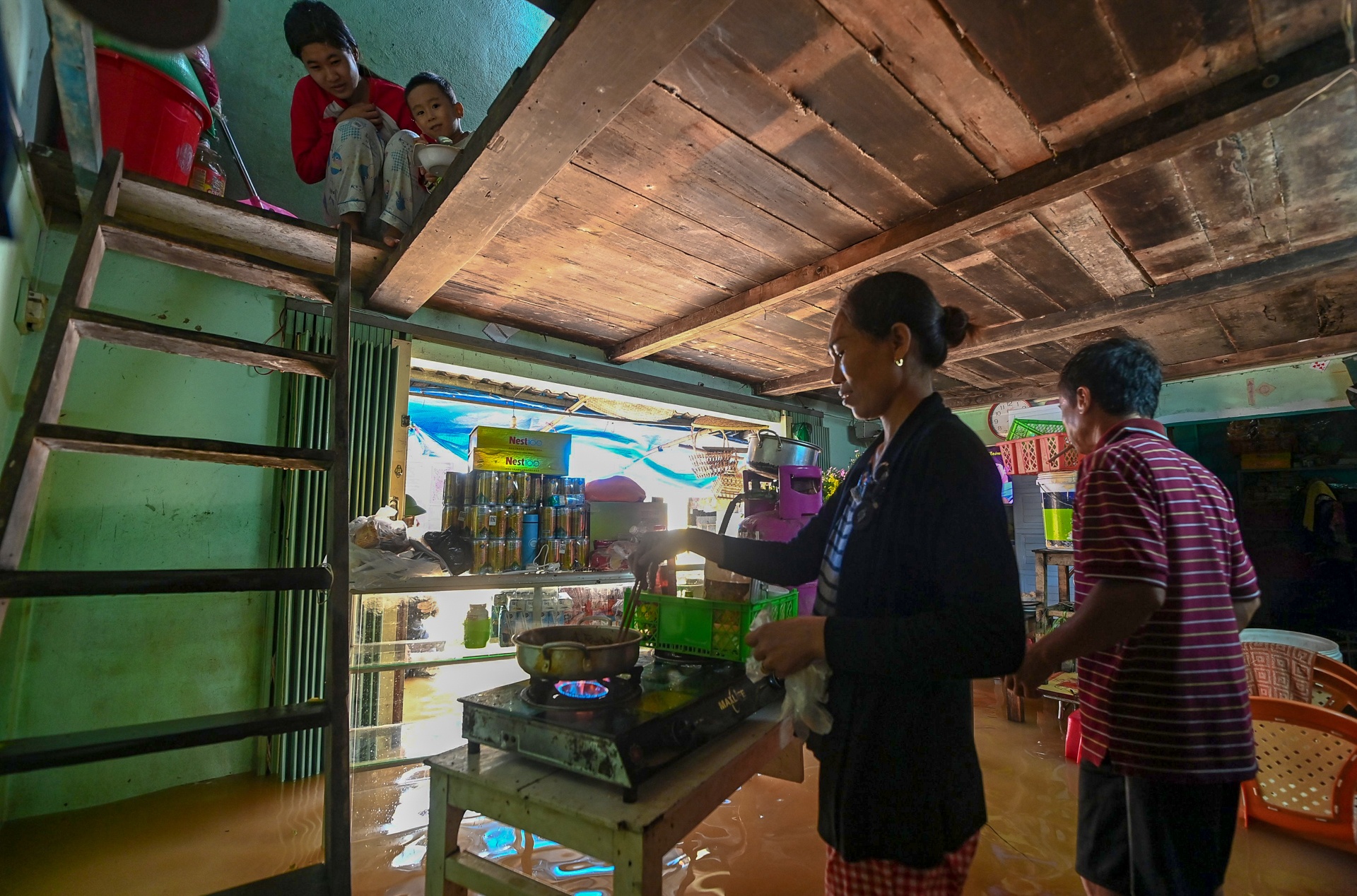 mua ngap o Hue anh 3