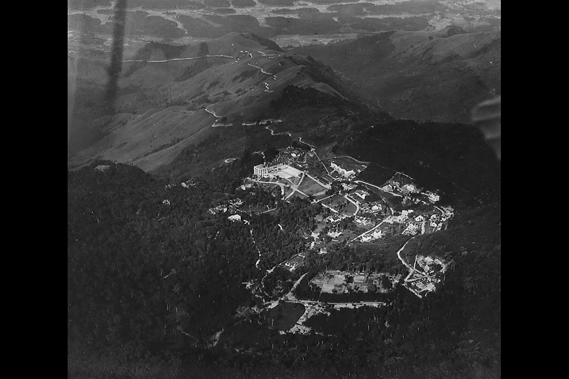 Canh doi lap o Tam Dao anh 1