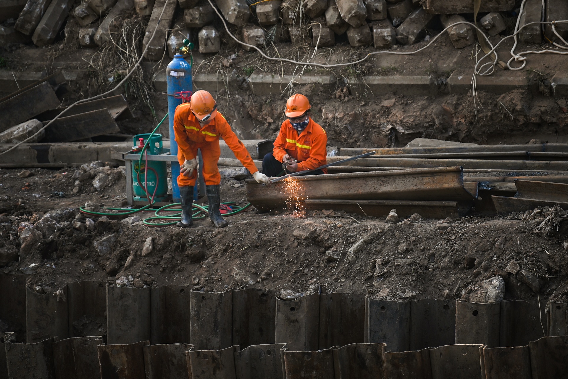 thu gom nuoc thai song To Lich anh 4