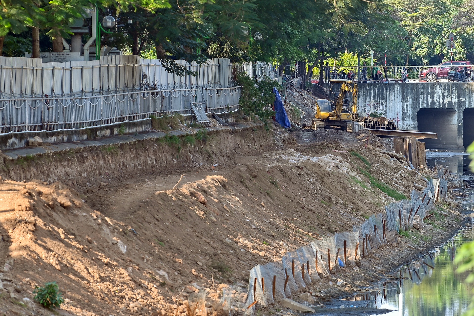 thu gom nuoc thai song To Lich anh 6