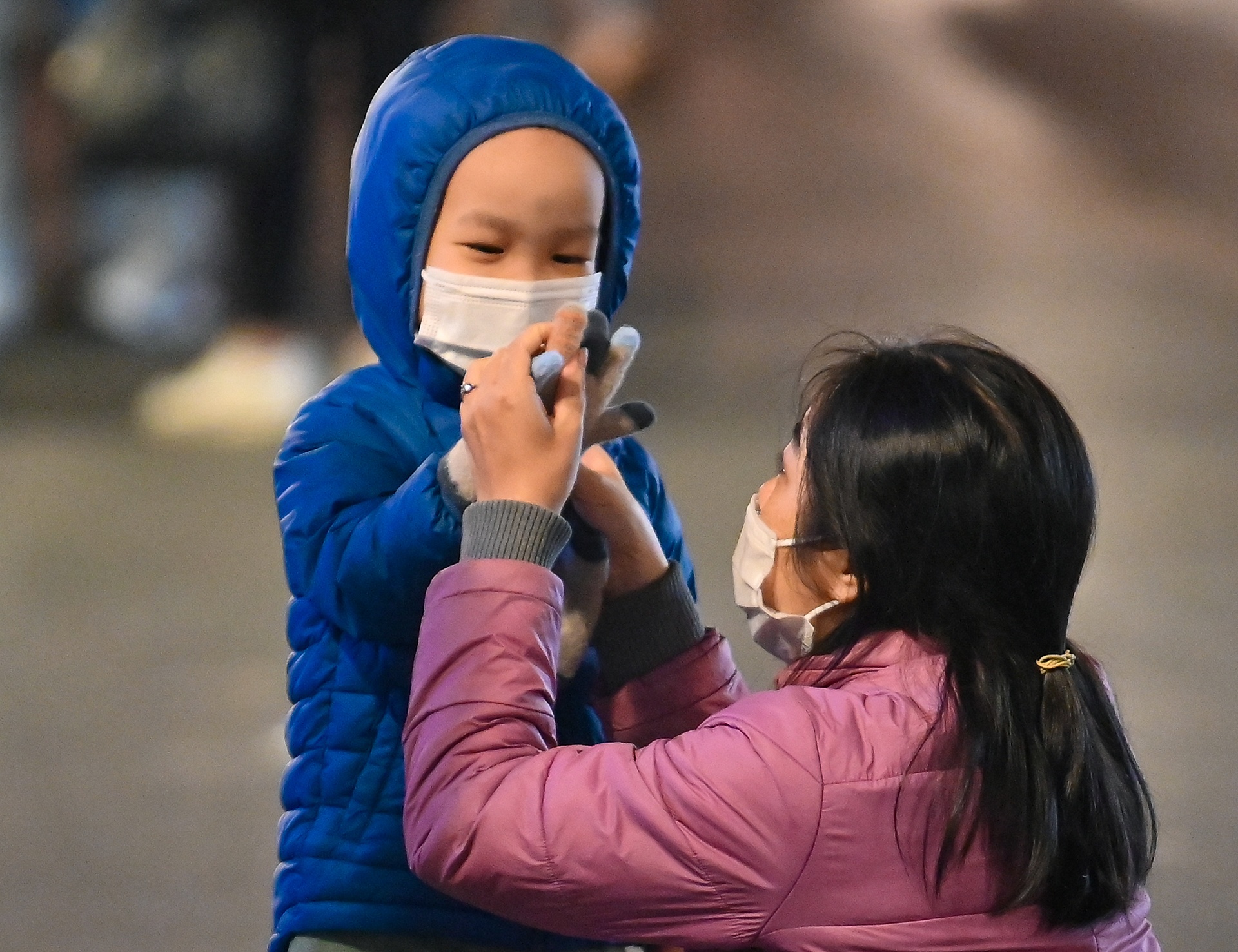 Nguoi dan Ha Noi dot lua suoi am anh 3