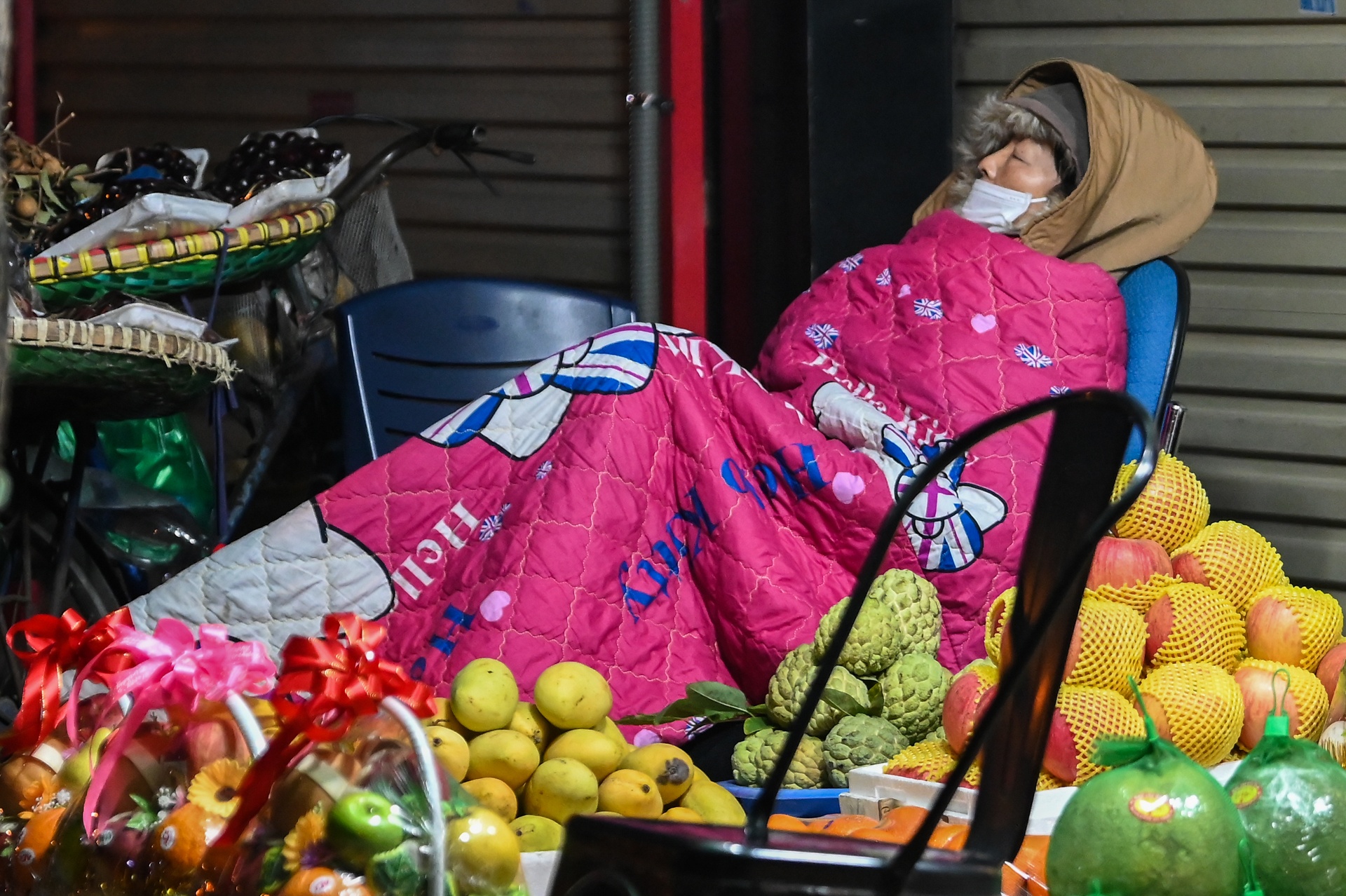 Nguoi dan Ha Noi dot lua suoi am anh 7