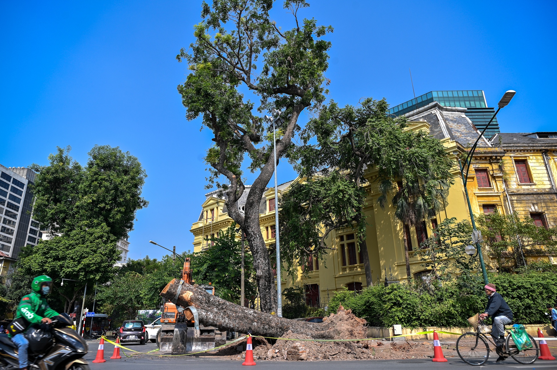 Duong sat do thi anh 2