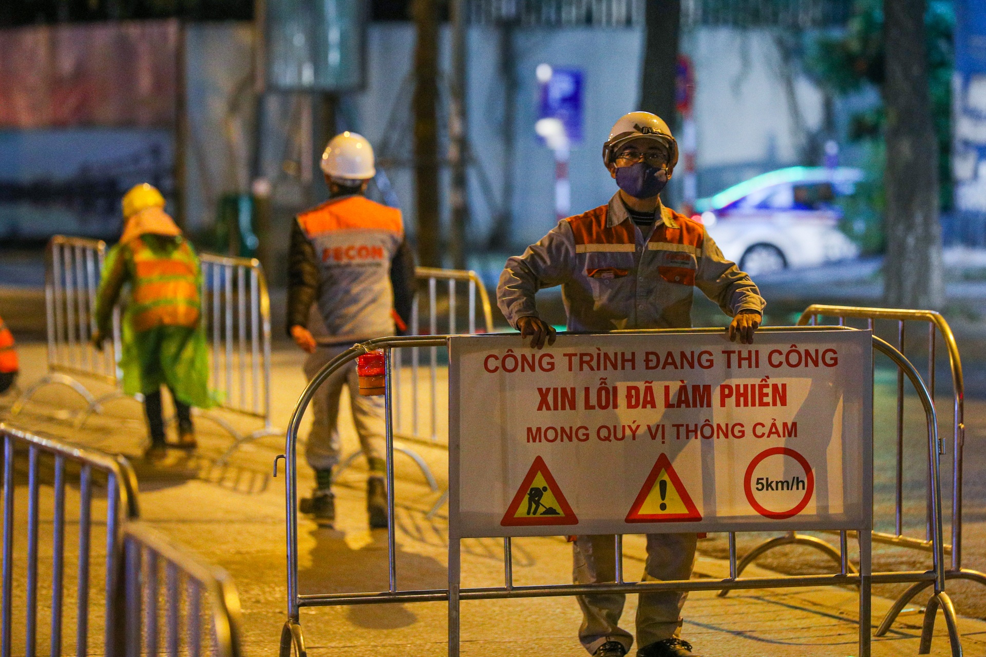 Rao chan duong Le Van Luong anh 11