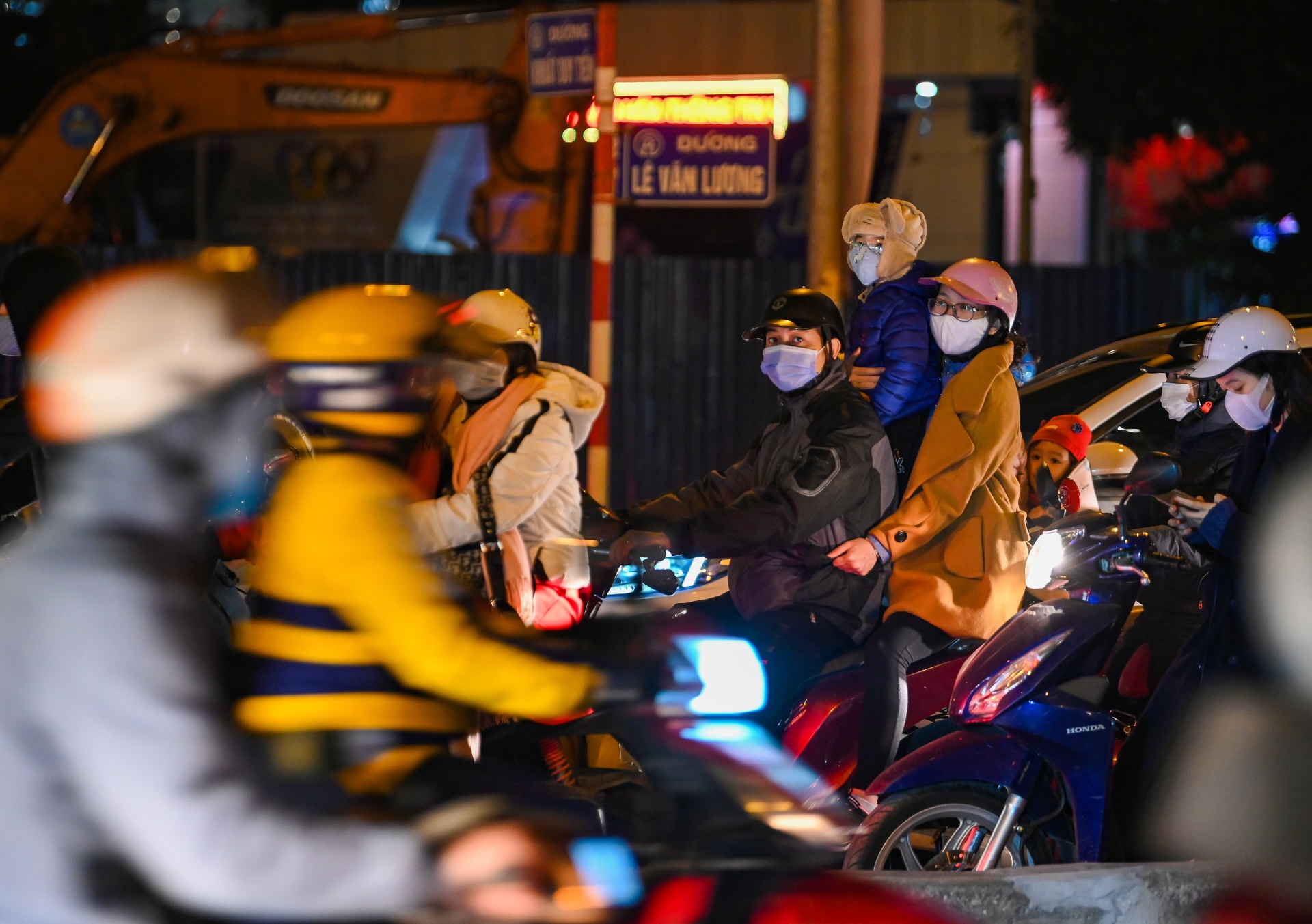 Rao chan duong Le Van Luong anh 6