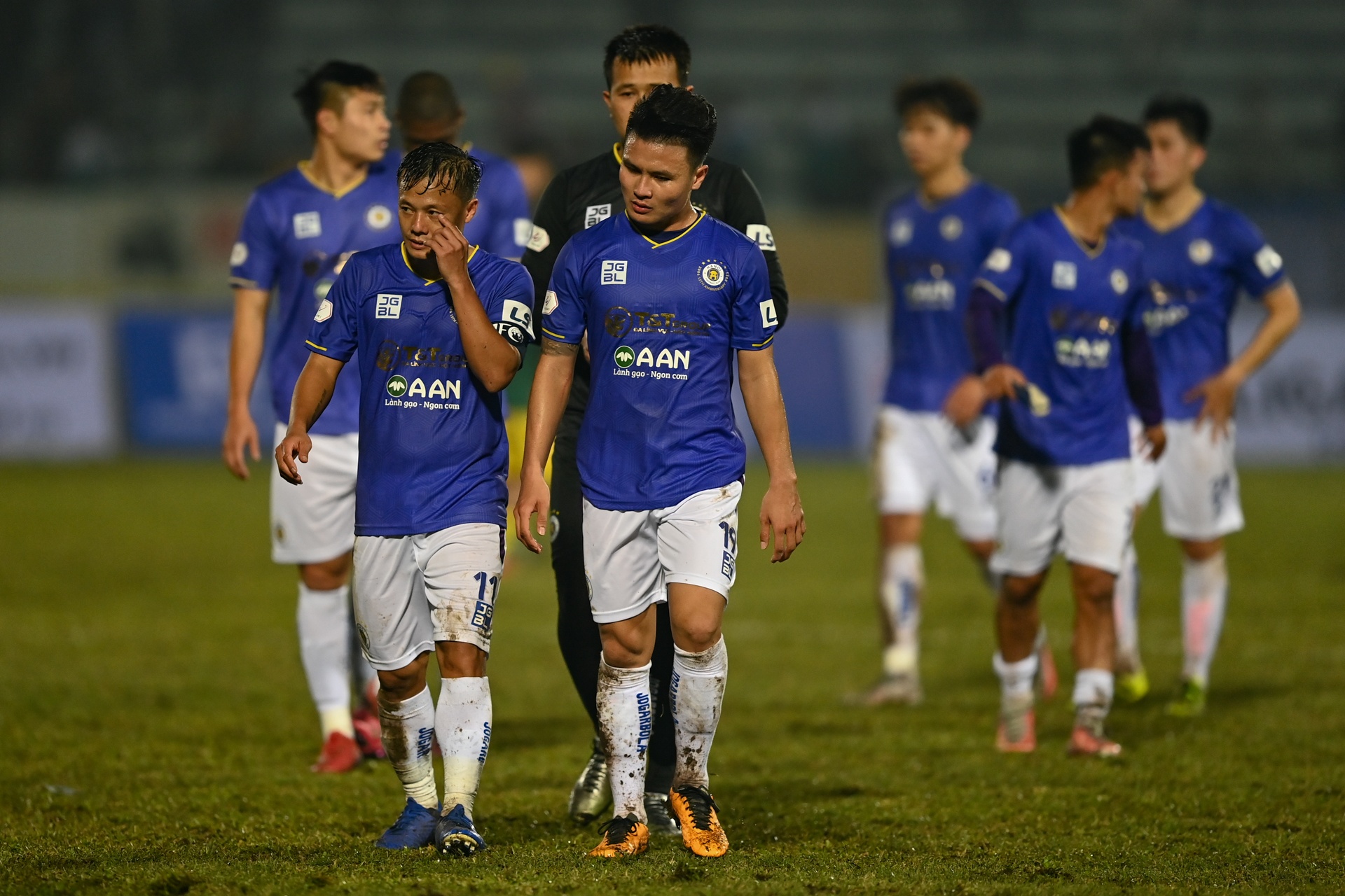 Nam Dinh dai thang Ha Noi tren chao lua Thien Truong anh 12