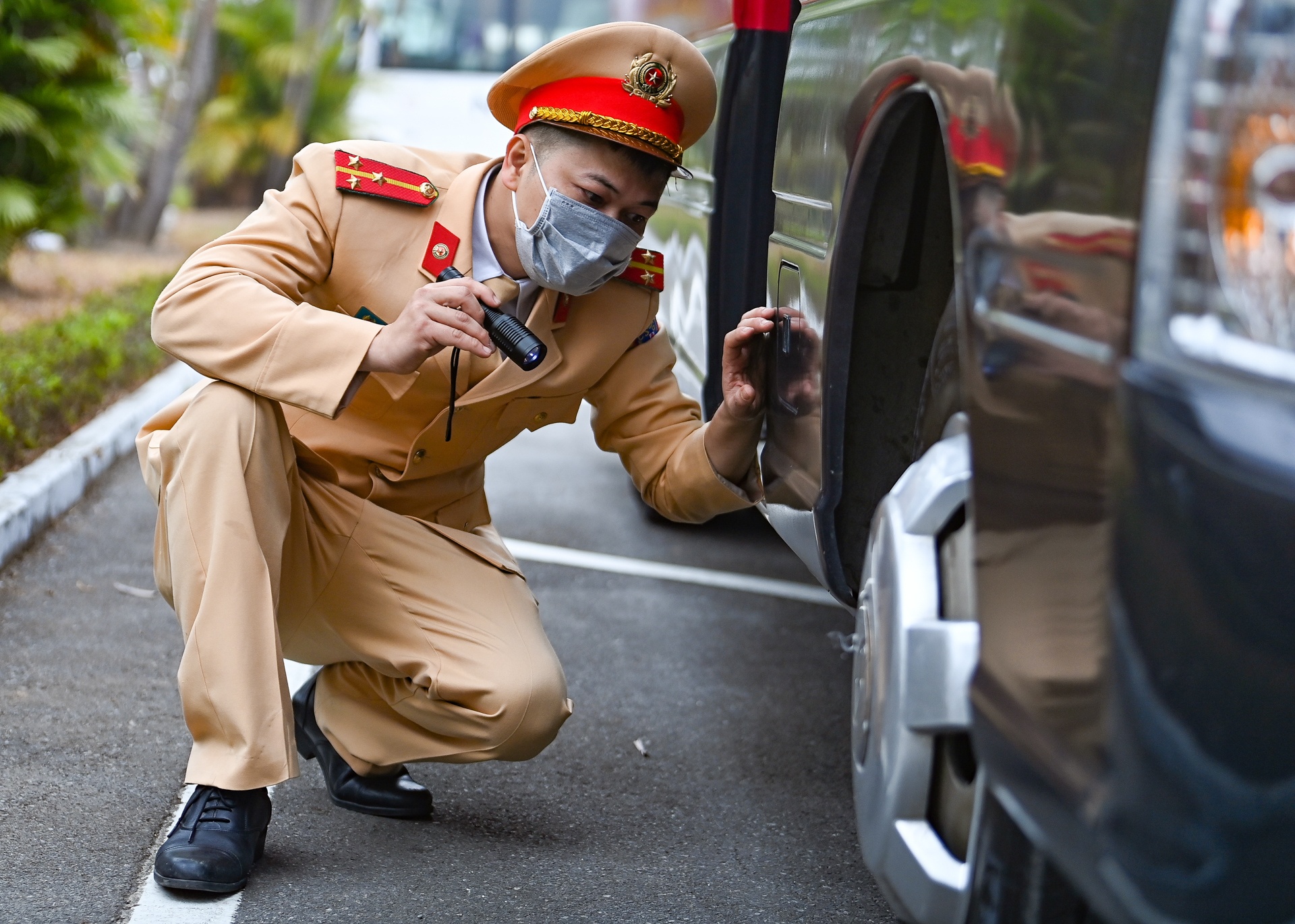 gan bien so xe phuc vu Dai hoi Dang anh 6