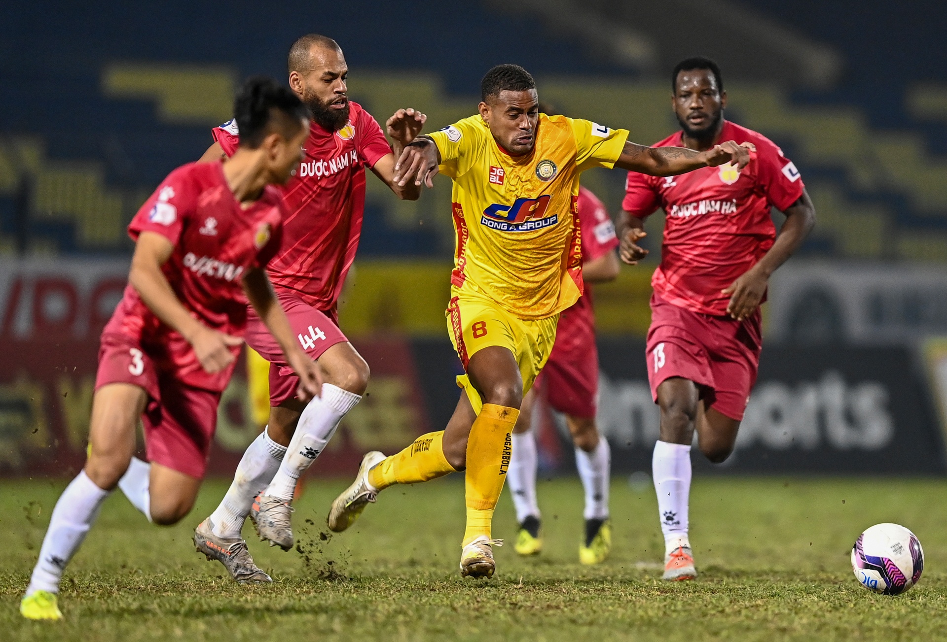 Gramoz nhat nhoa trong ngay tro lai CLB Thanh Hoa anh 6