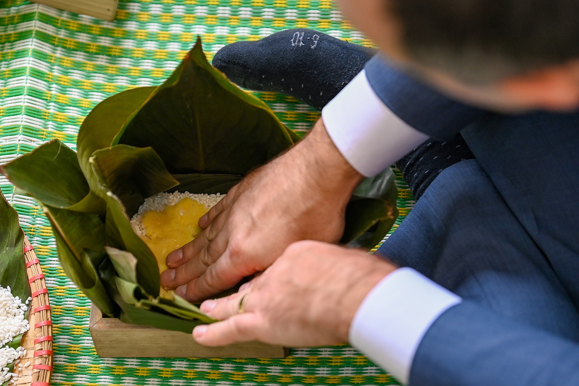 dai bien New Zealand hoc goi banh chung anh 4