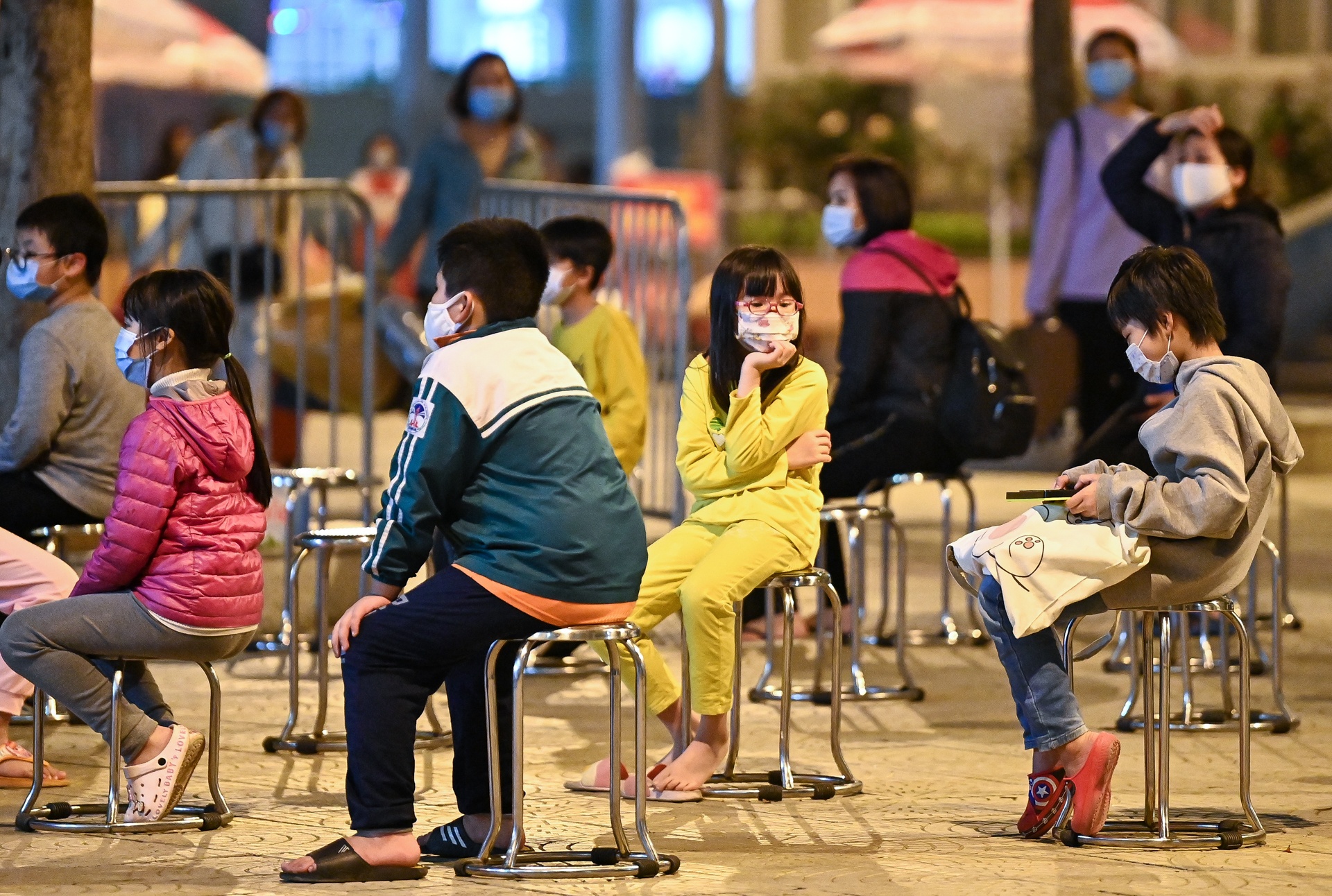 Het cach ly hoc sinh truong Xuan Phuong anh 2