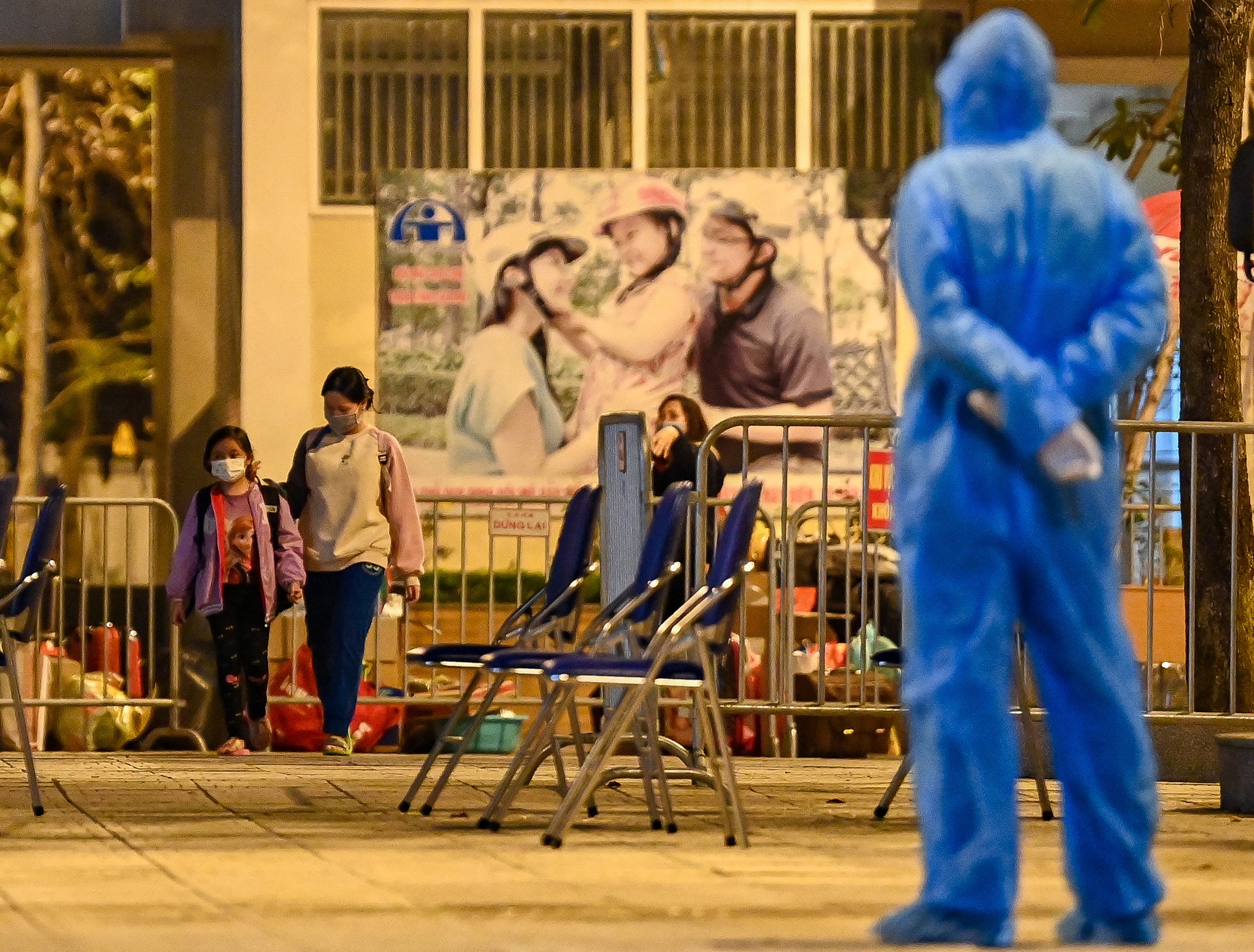 Het cach ly hoc sinh truong Xuan Phuong anh 4