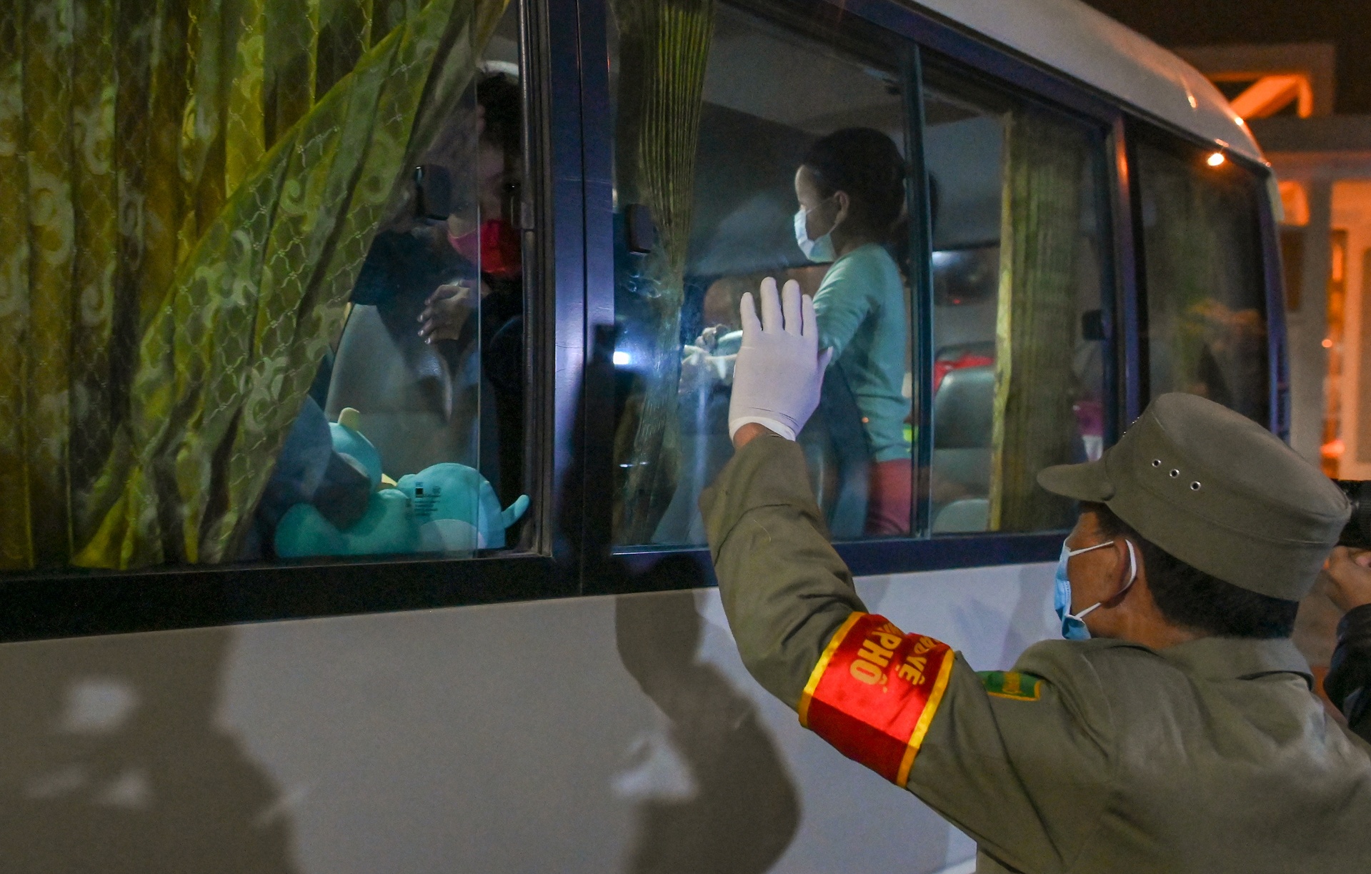 Het cach ly hoc sinh truong Xuan Phuong anh 8