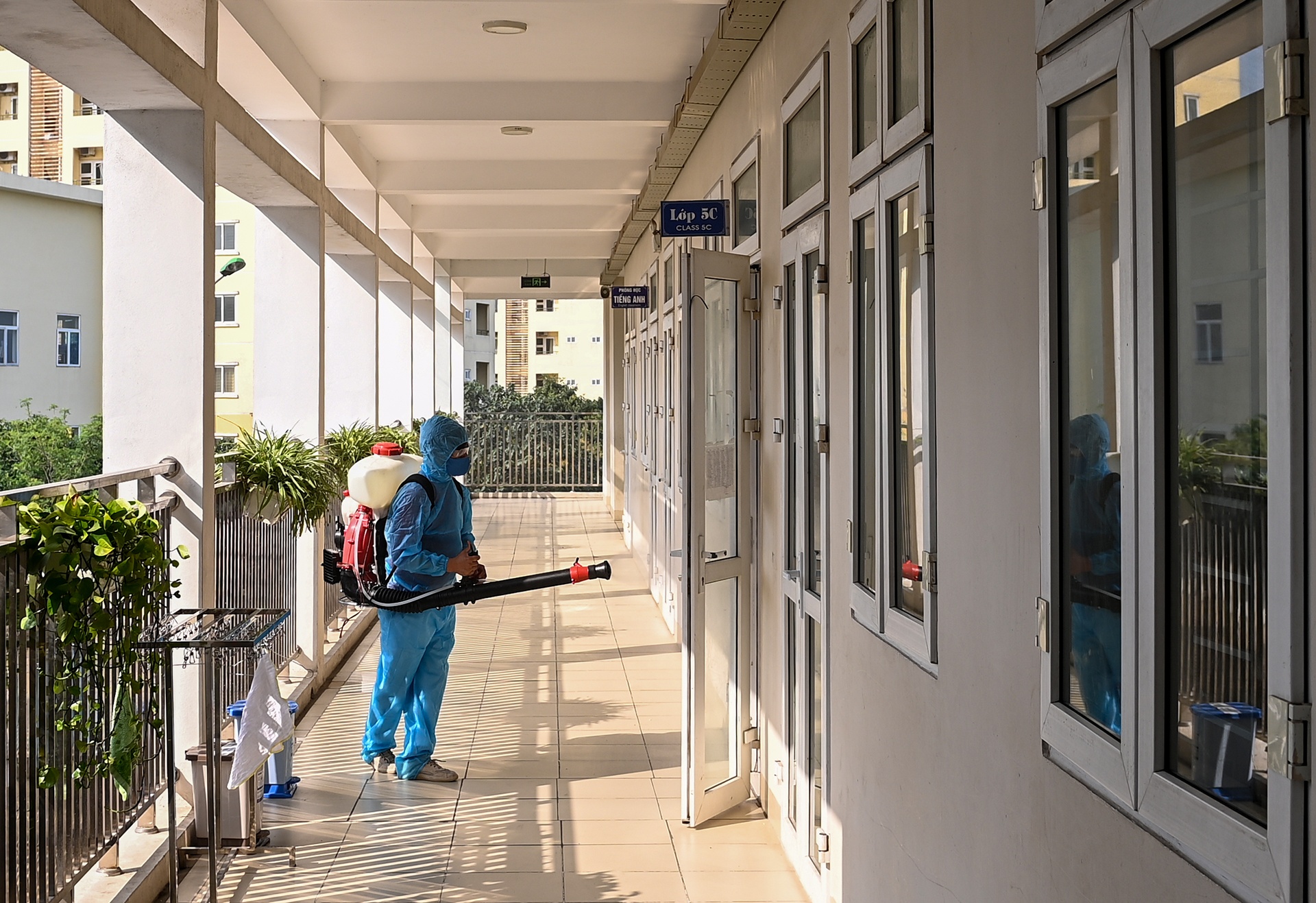 Het cach ly truong tieu hoc Xuan Phuong anh 11