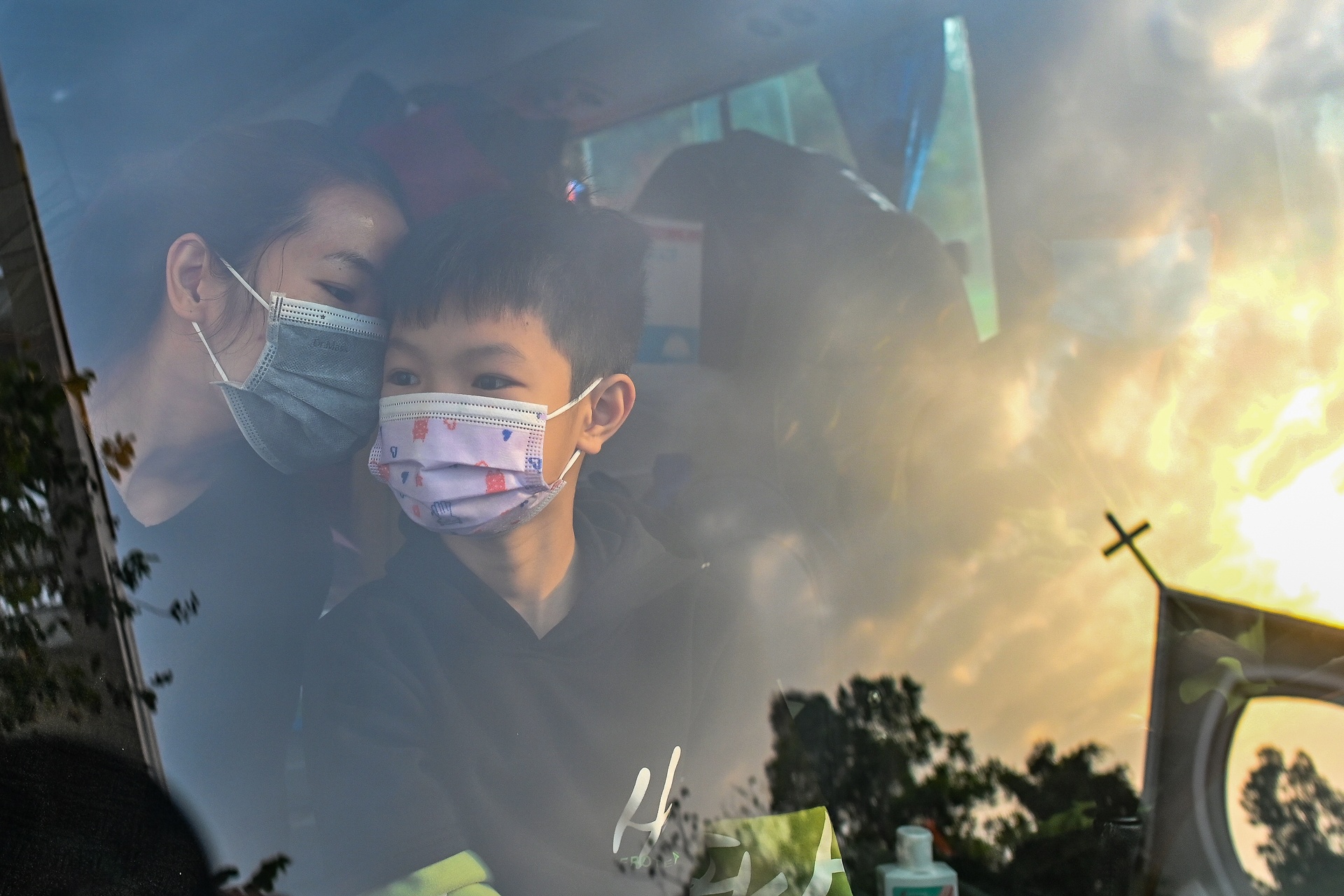 Hoc sinh truong Xuan Phuong ve nha don Tet muon hinh anh