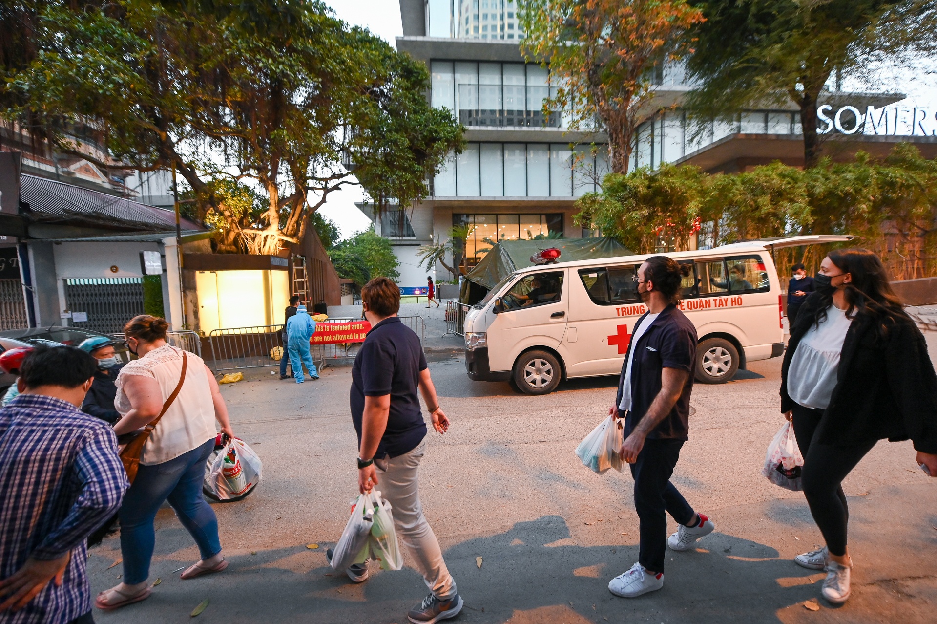 Phong toa khach san co chuyen gia Nhat tu vong anh 12