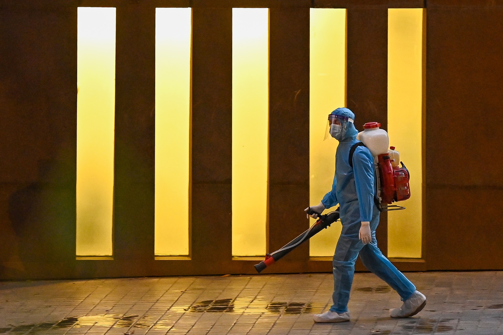 Phong toa khach san co chuyen gia Nhat tu vong anh 4