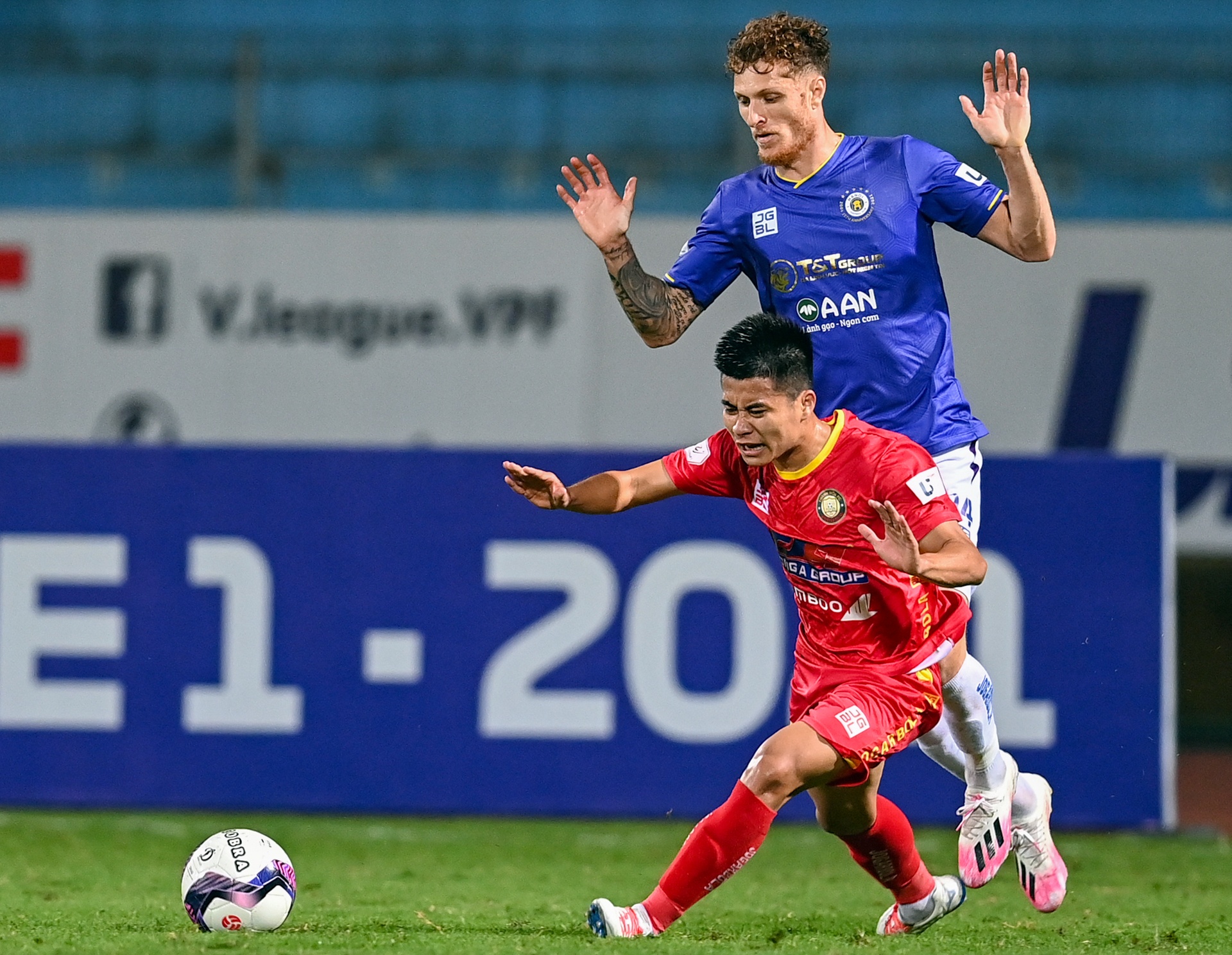 CLB Ha Noi ky niem tran dau thu 300 anh 10