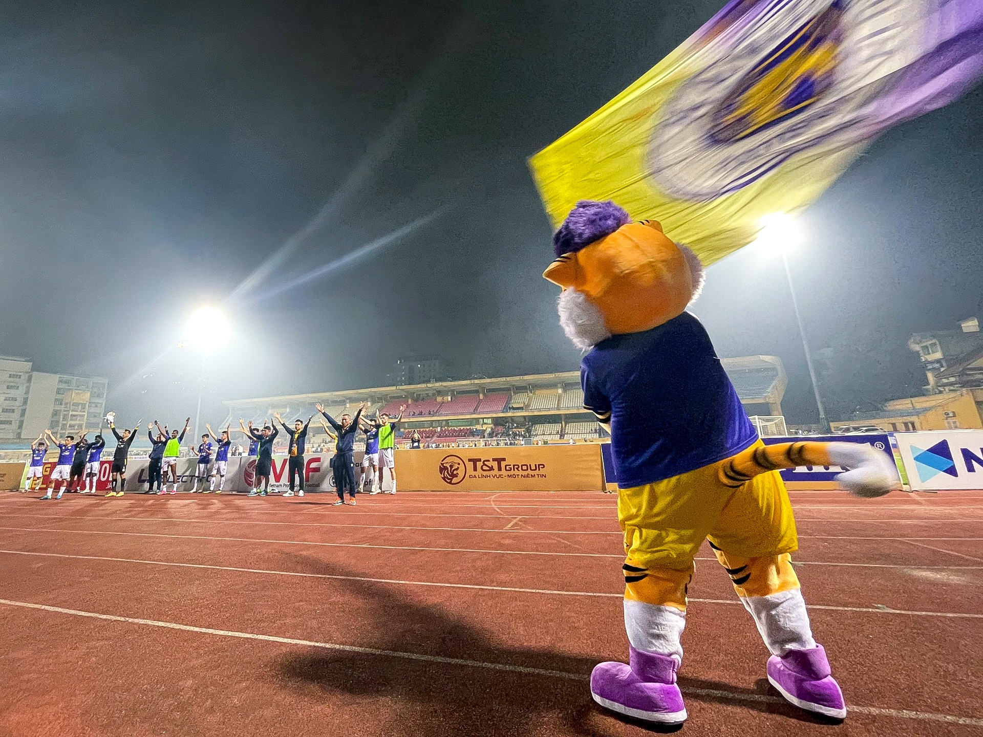 CLB Ha Noi ky niem tran dau thu 300 anh 11