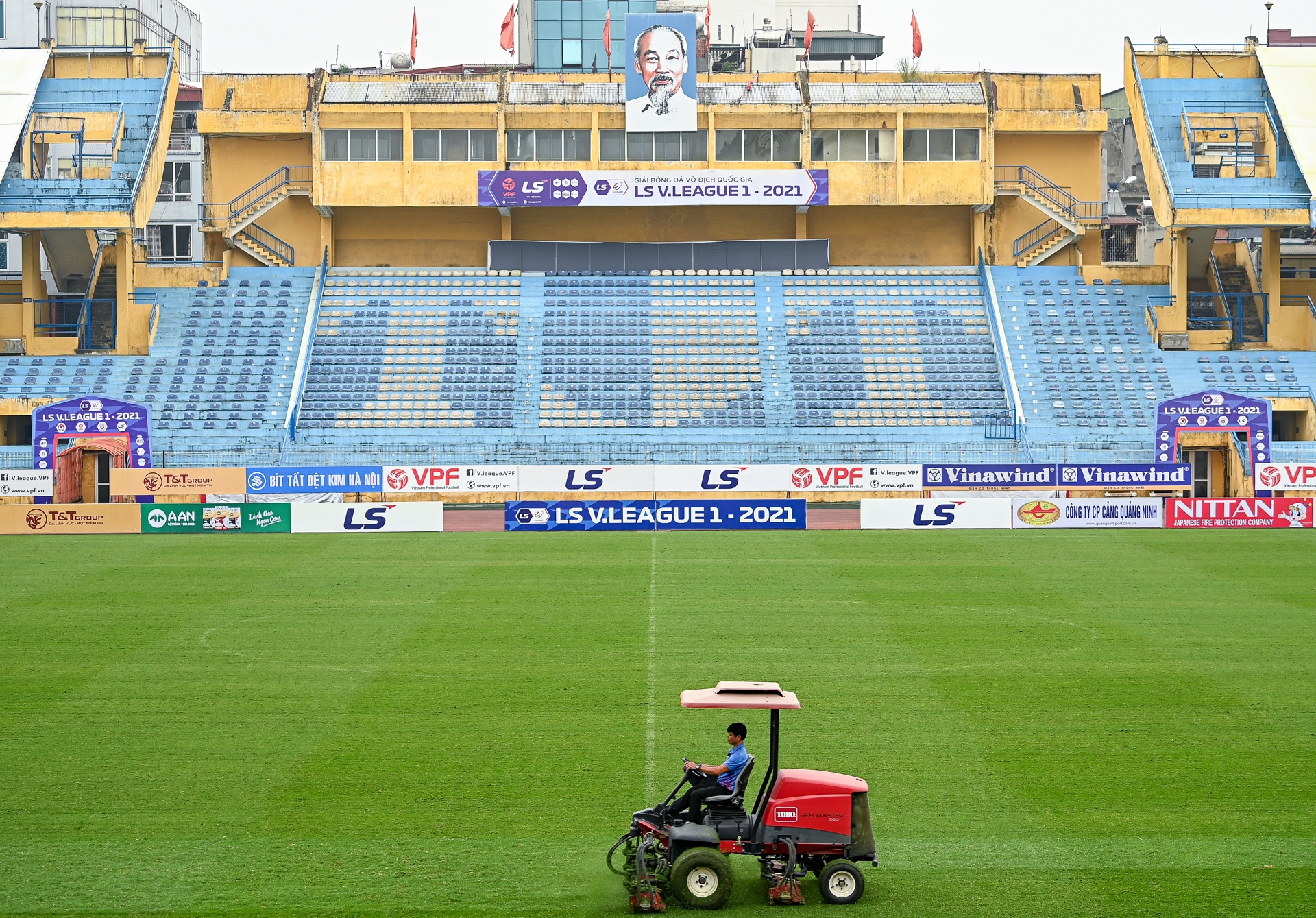 Phun khu khuan san Hang Day anh 7