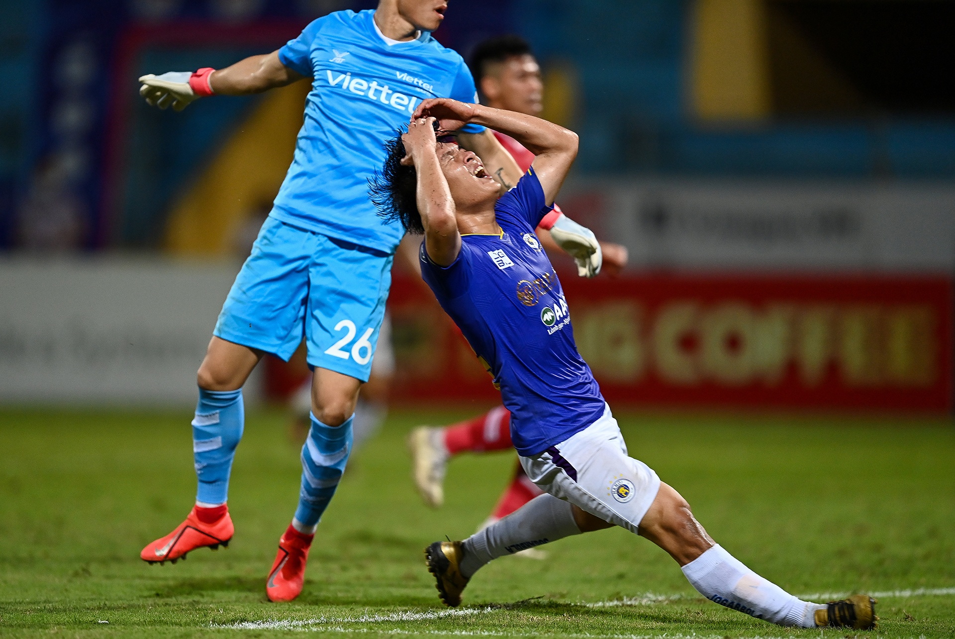 Hai the do tran derby Thu do anh 10