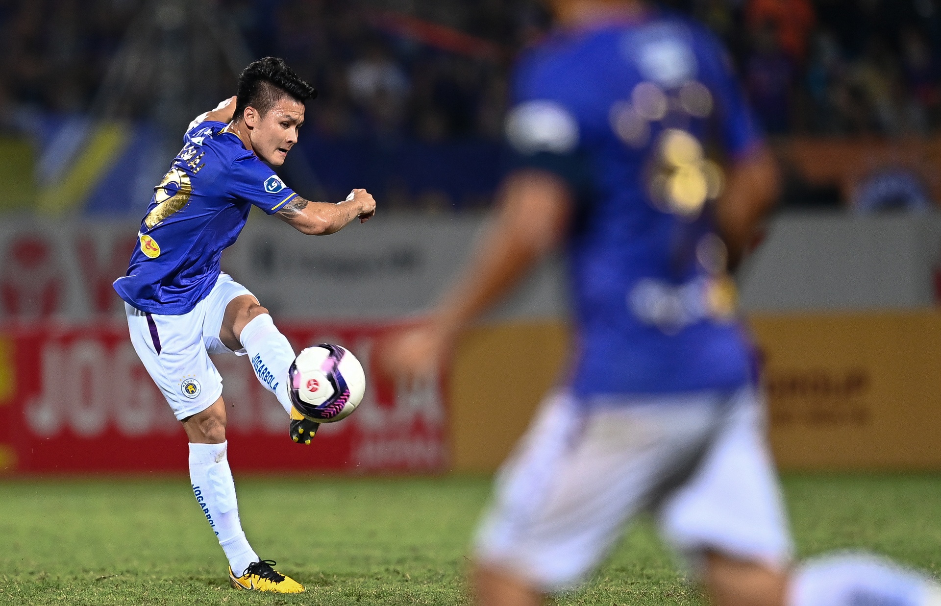 Hai the do tran derby Thu do anh 4