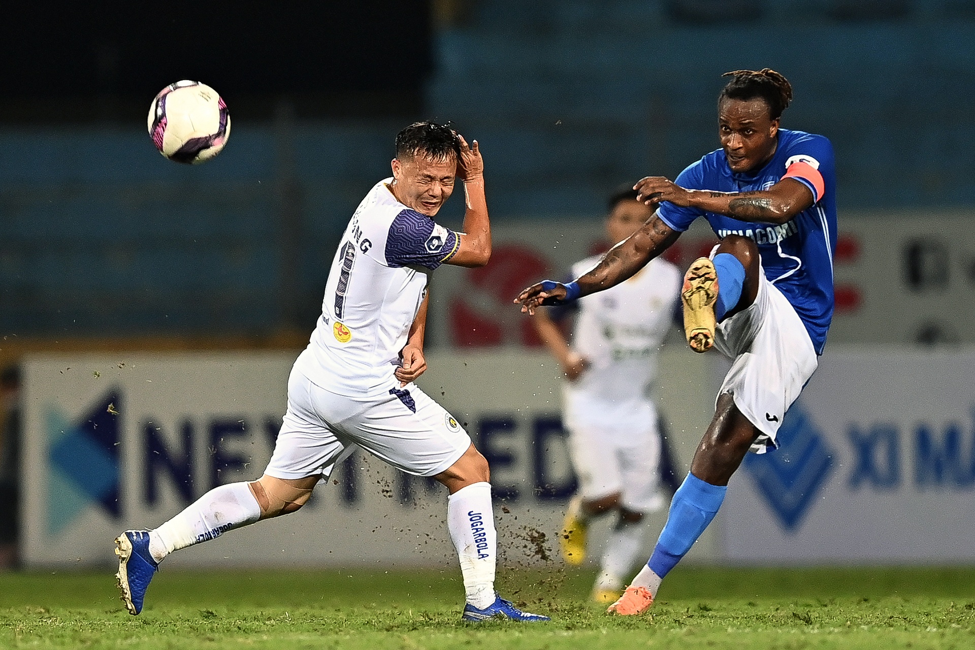 Quang Hai an mung sinh nhat lan thu 24 anh 7