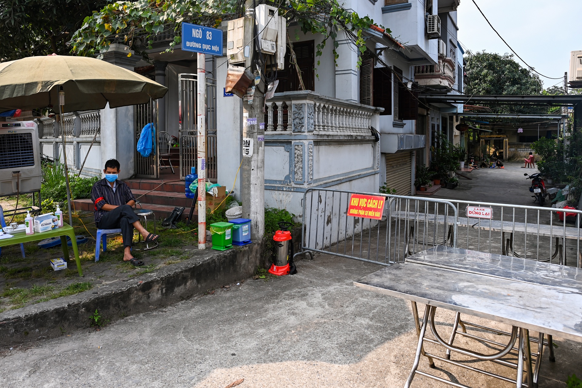 Cach ly khu dan cu o Ha Noi anh 10