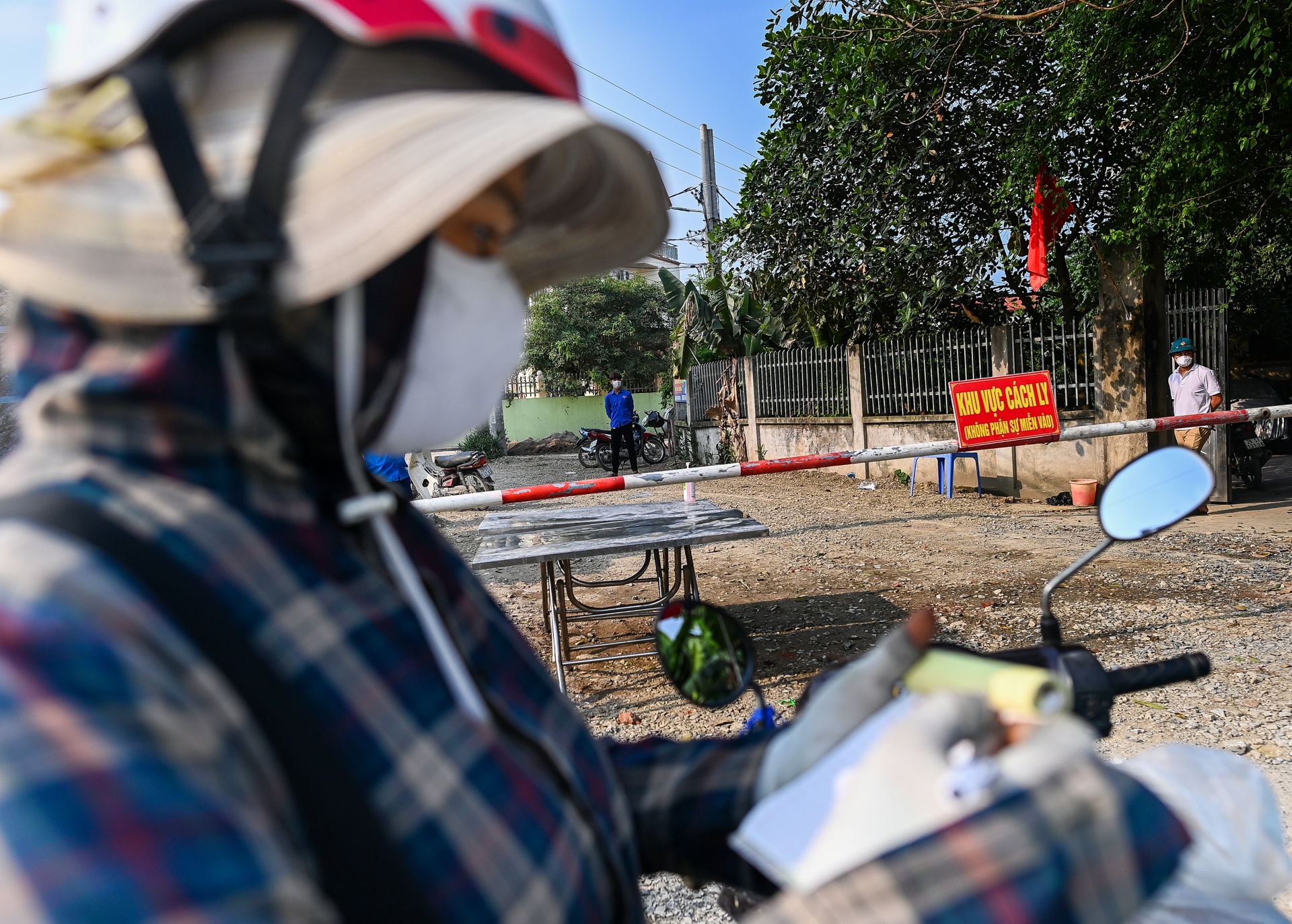 Cach ly khu dan cu o Ha Noi anh 7