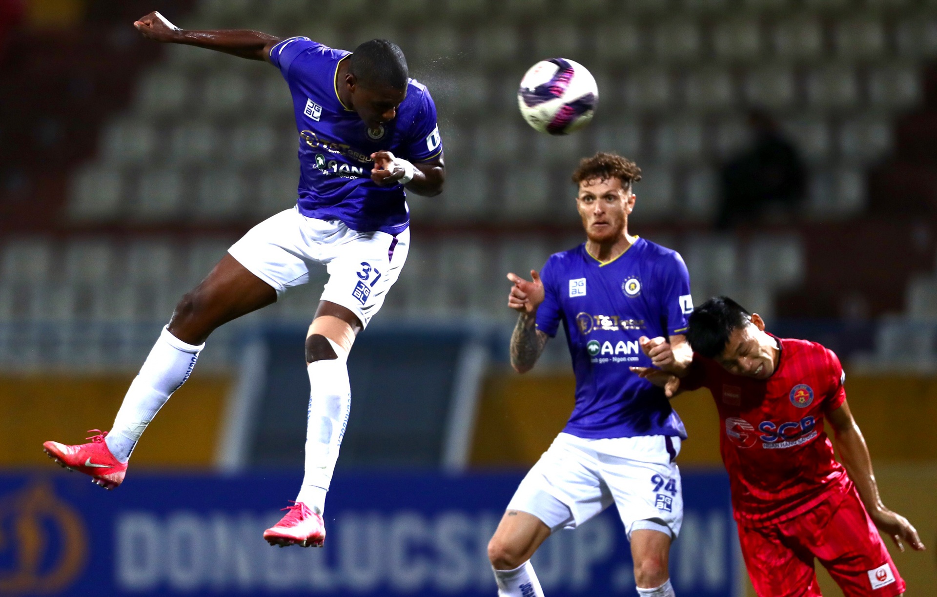 Ngoai binh Ha Noi toa sang anh 9