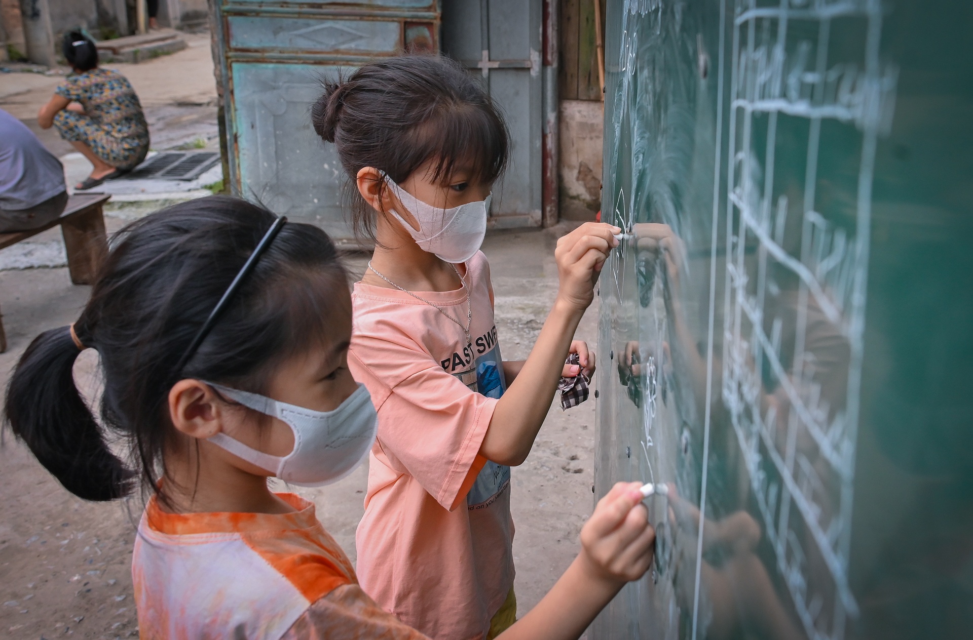 Hà Nội: Xét nghiệm truy tìm virus SARS-CoV-2 ảnh 11 Ha Noi: Xet nghiem truy tim virus SARS-CoV-2 anh 11