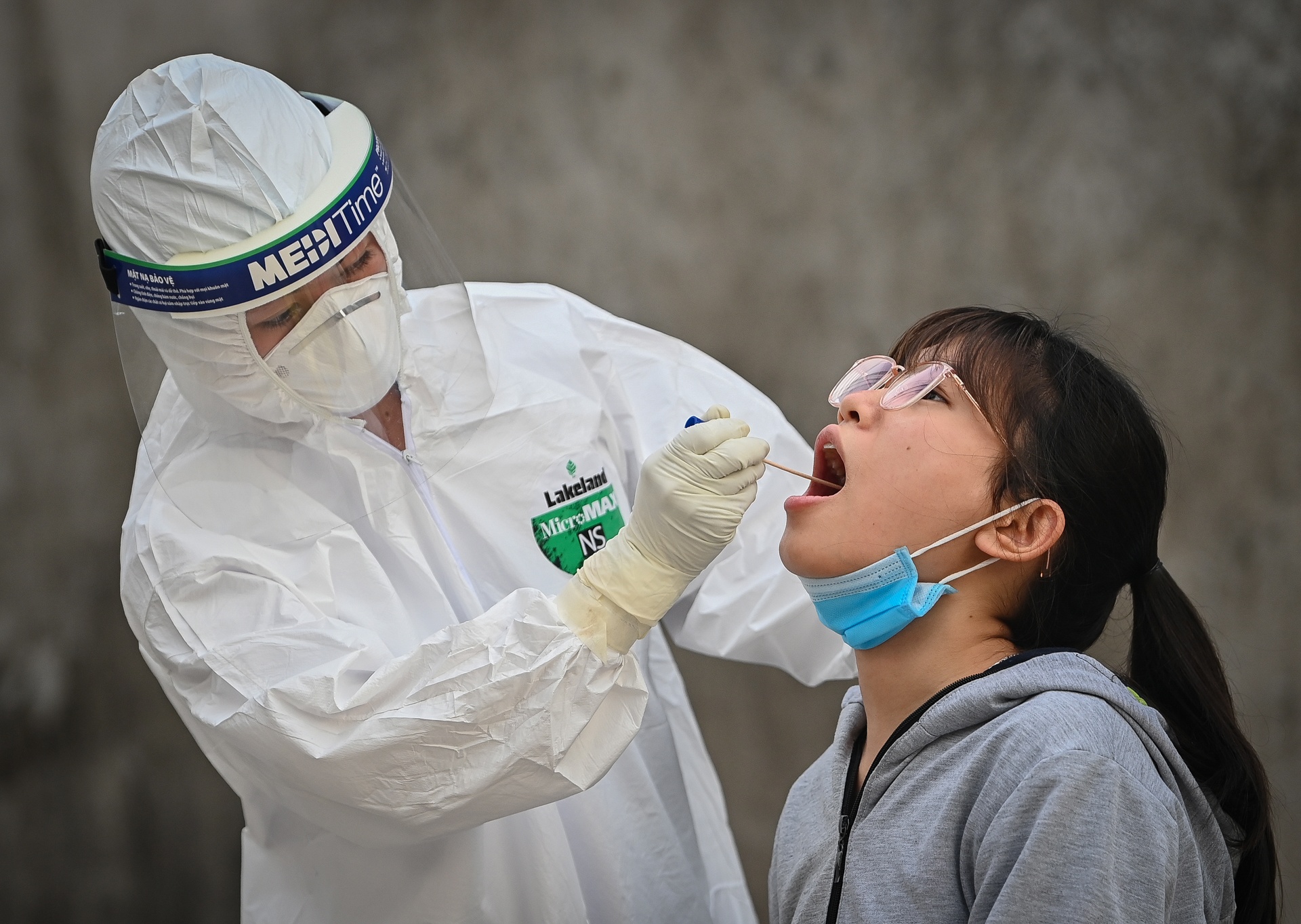 Hà Nội: Xét nghiệm truy tìm virus SARS-CoV-2 ảnh 6 Ha Noi: Xet nghiem truy tim virus SARS-CoV-2 anh 6