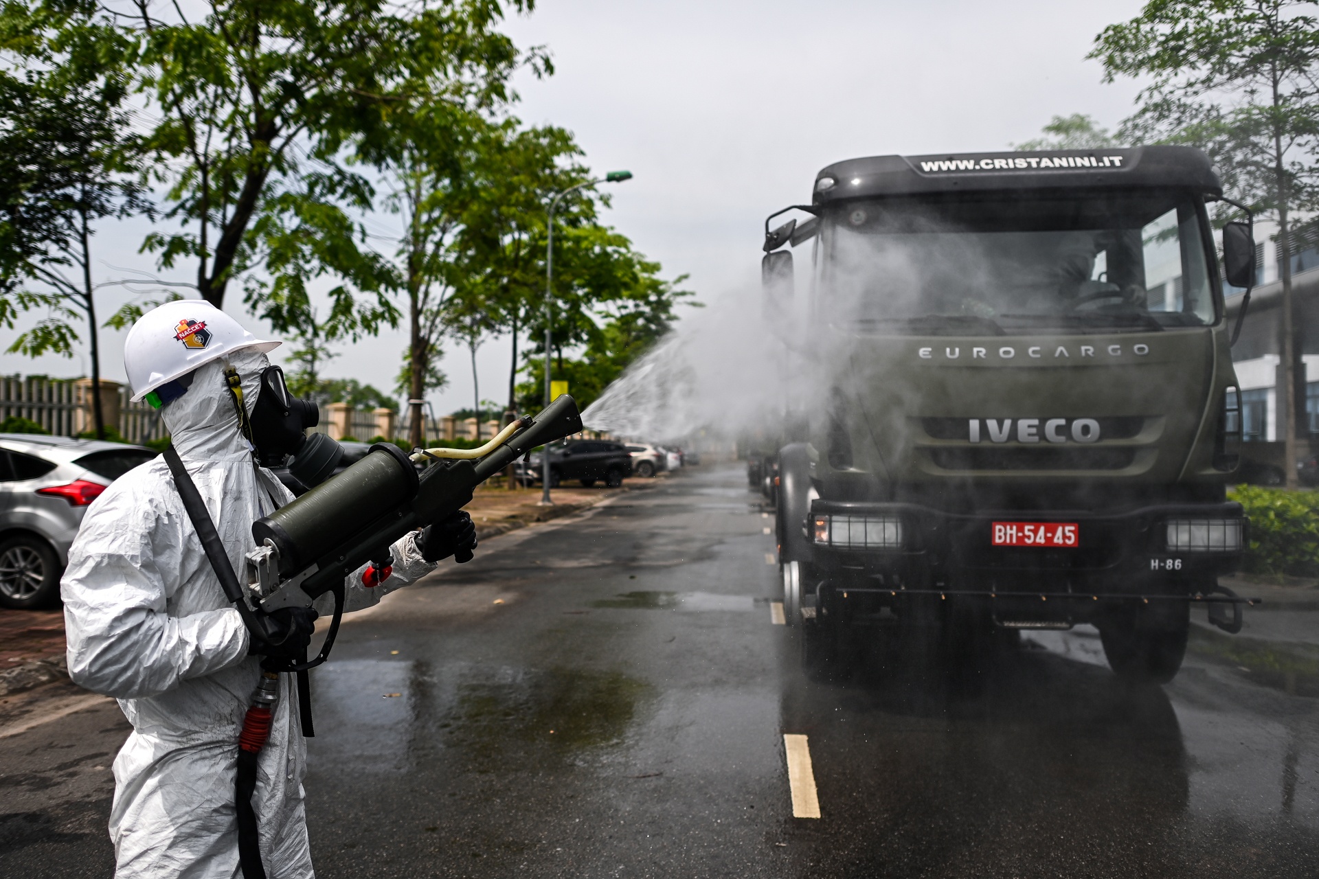 Quan doi khu trung Benh vien nhiet doi trung uong anh 11