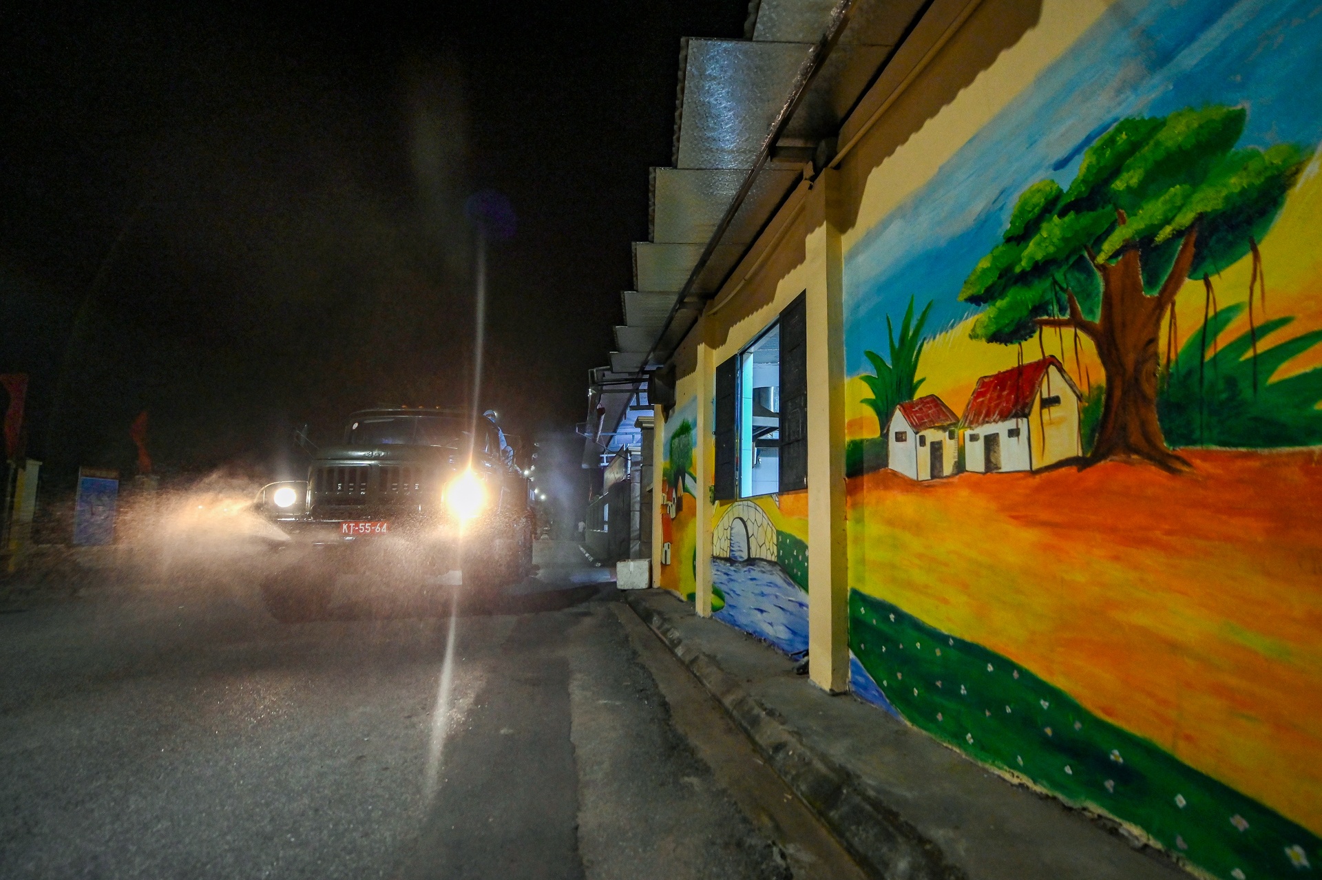 Phong toa 4 thon o Ha Noi anh 10