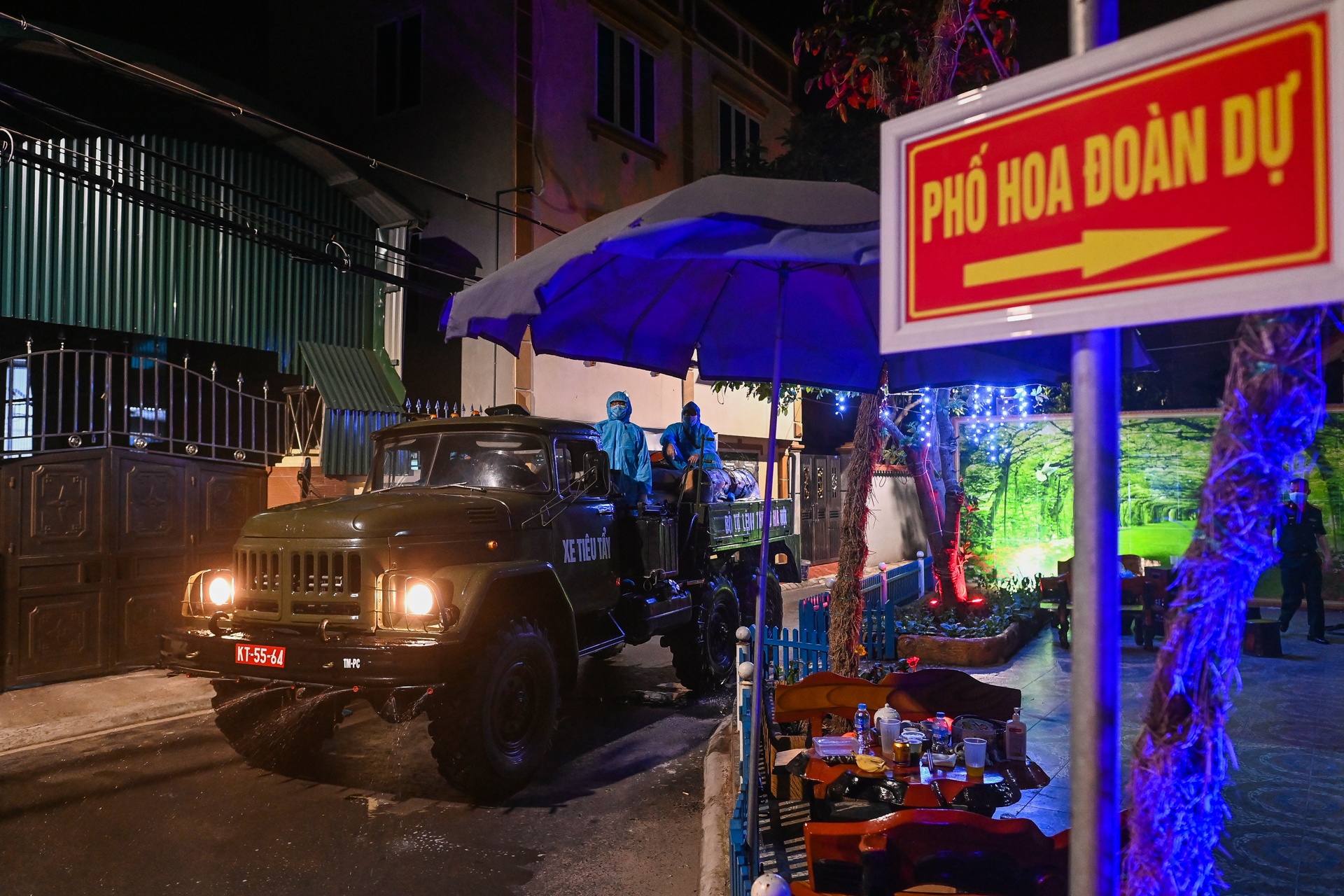 Phong toa 4 thon o Ha Noi anh 1