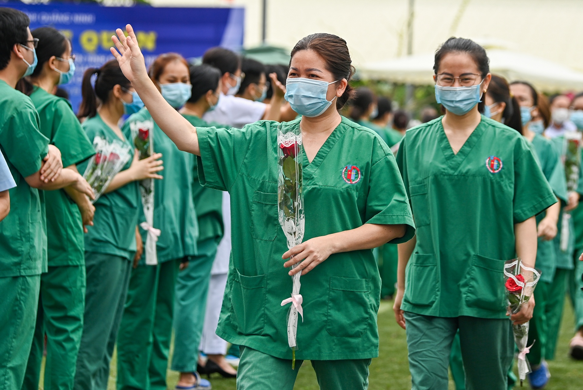Bac si tinh nguyen vao tam dich Bac Giang anh 10