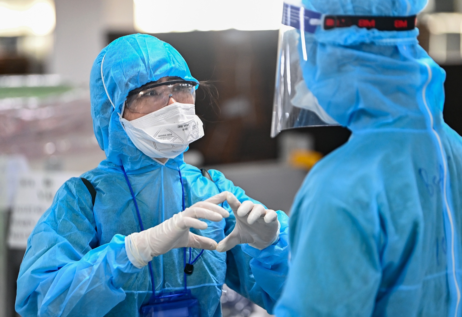 Bac si tinh nguyen vao tam dich Bac Giang anh 17