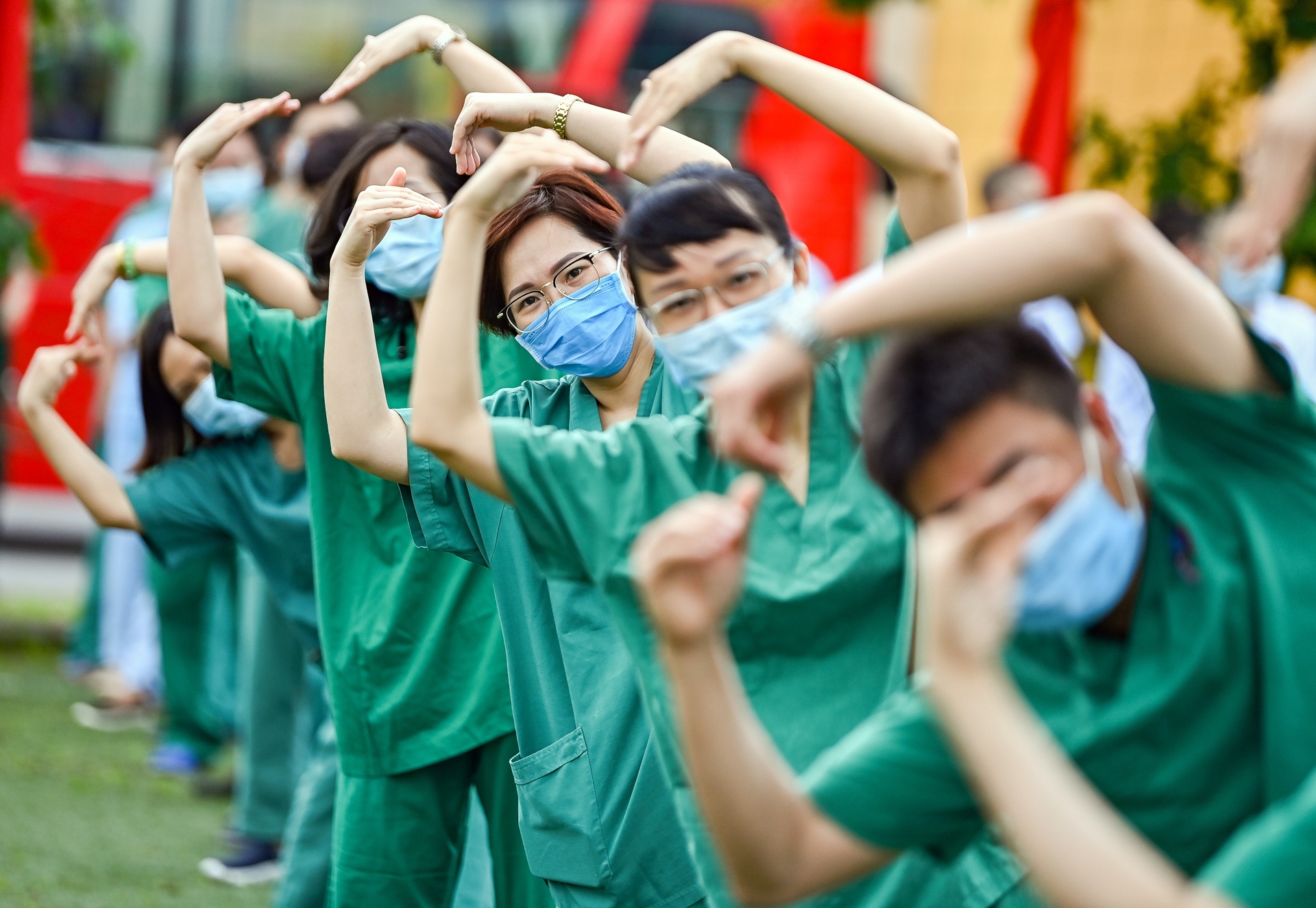 Bac si tinh nguyen vao tam dich Bac Giang anh 5