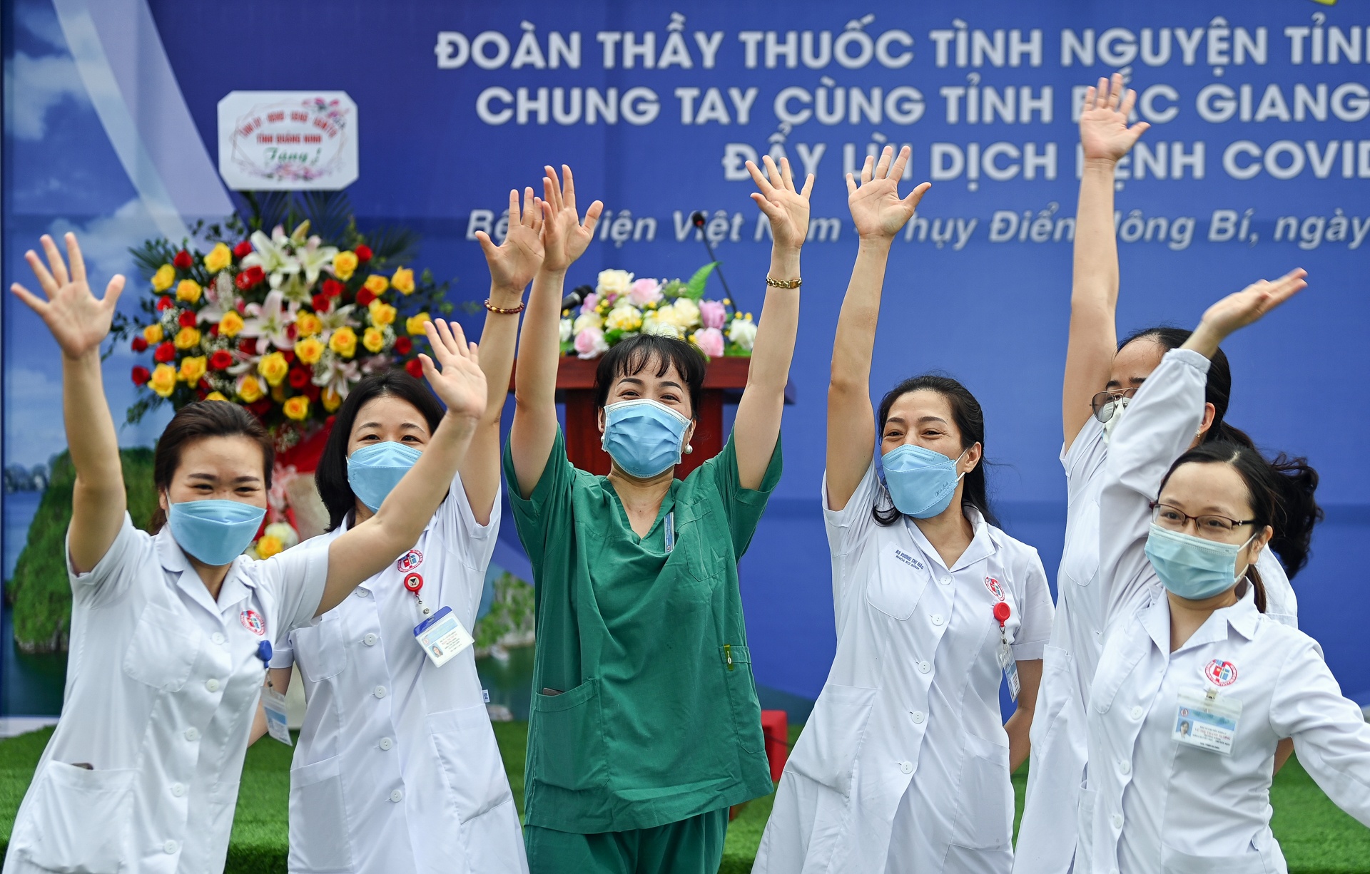 Bác sĩ tình nguyện vào tâm dịch Bắc Giang ảnh 7 Bac si tinh nguyen vao tam dich Bac Giang anh 7