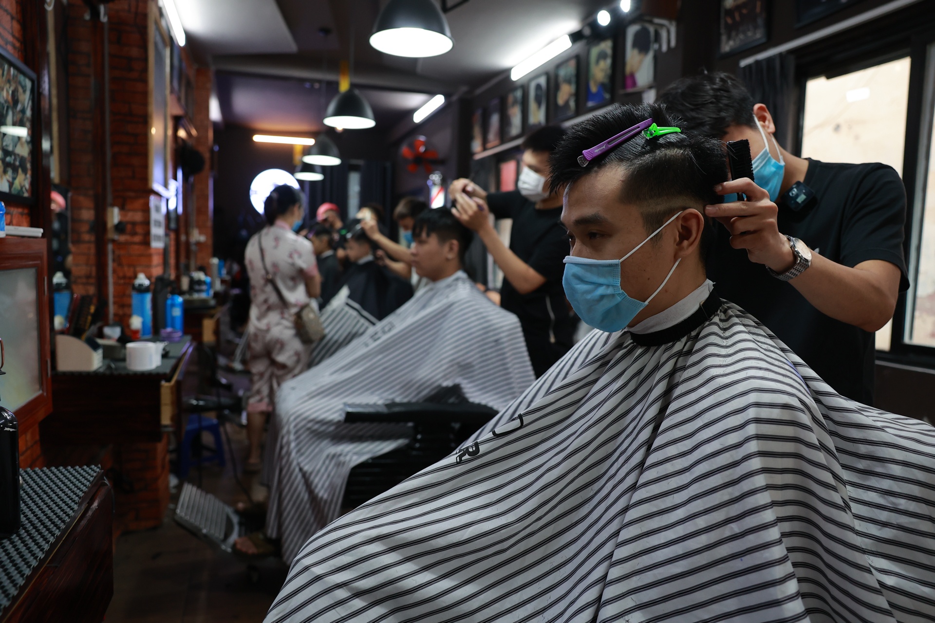 Dong cua dich vu phong dich Covid-19 anh 4