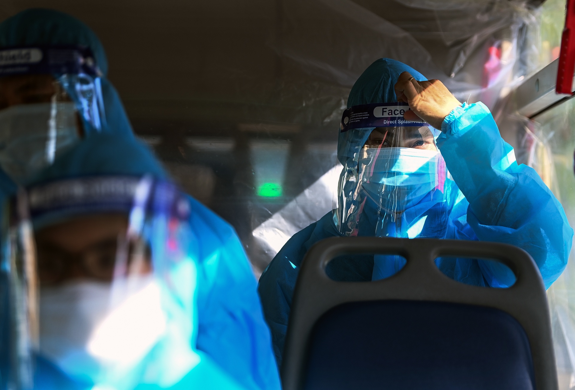 Ha Noi don cong dan tu Bac Giang anh 12