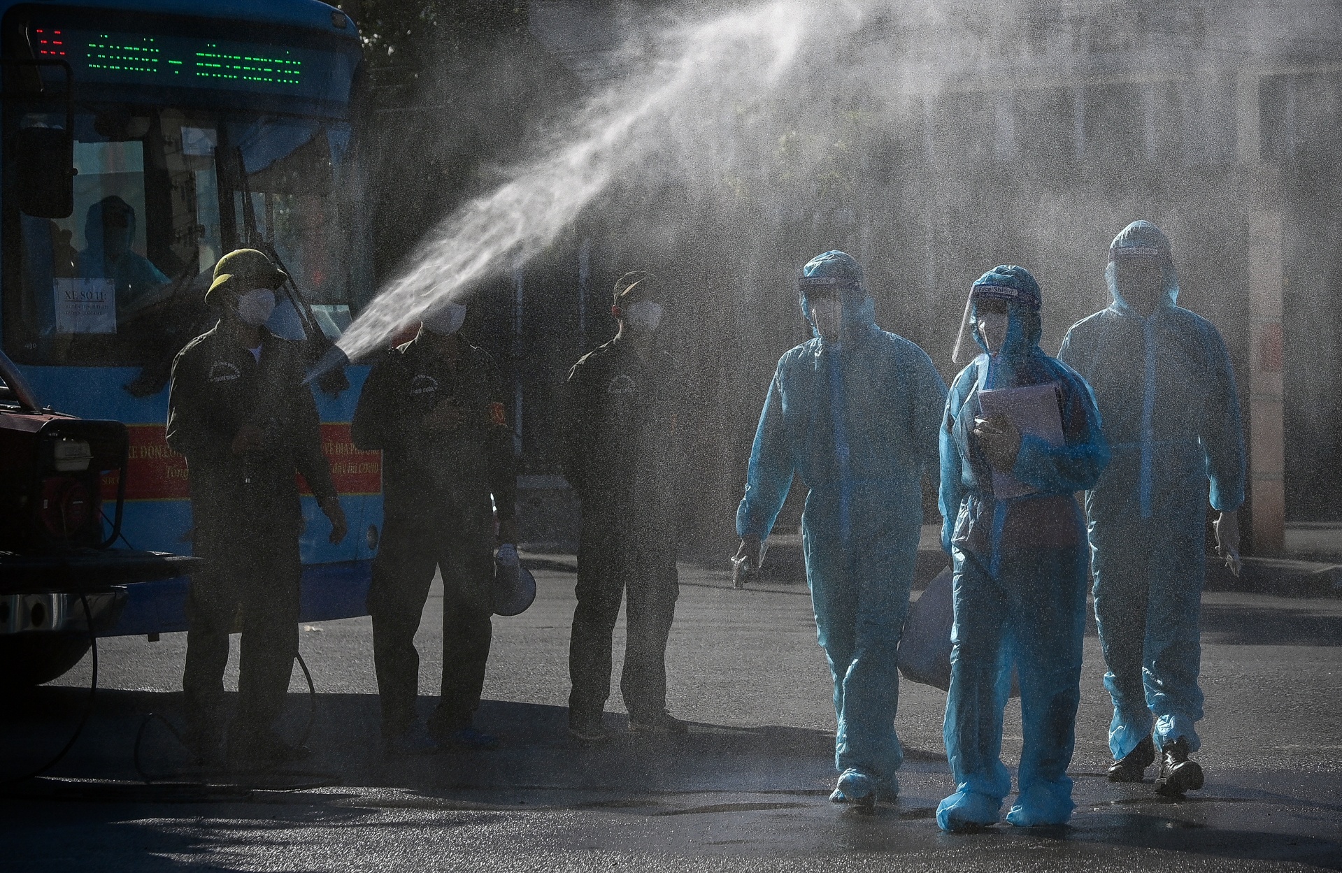 Ha Noi don cong dan tu Bac Giang anh 13