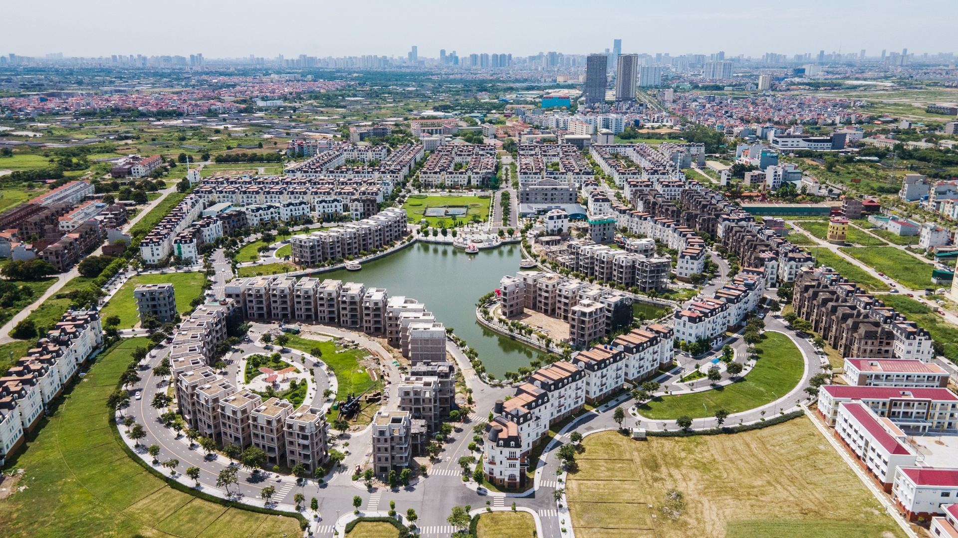 Biet thu trieu do bo hoang o Ha Noi anh 11