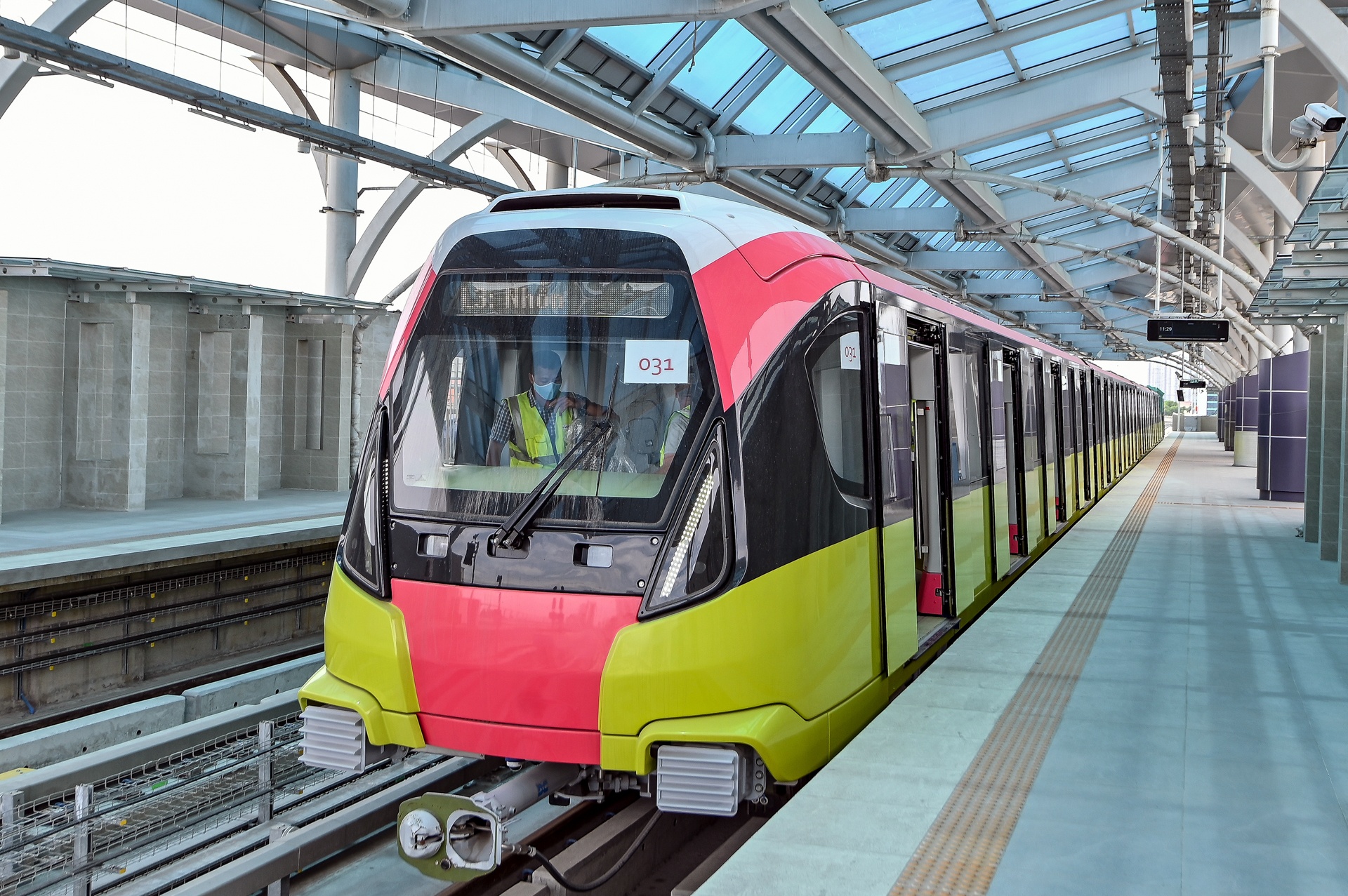 Chay thu tau tren cao Nhon - Ga Ha Noi anh 4