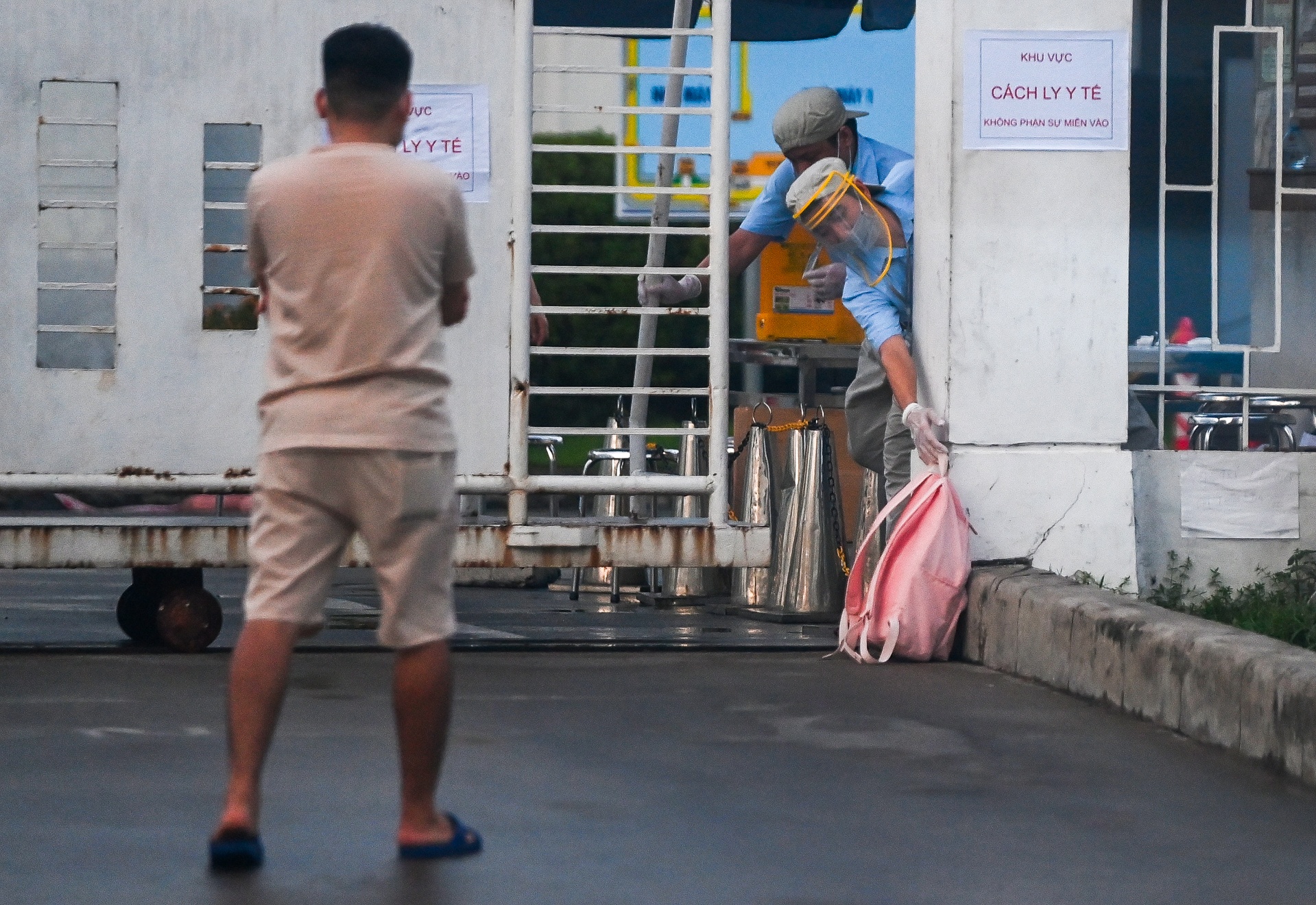 Phong toa cong ty o Ha Noi anh 4