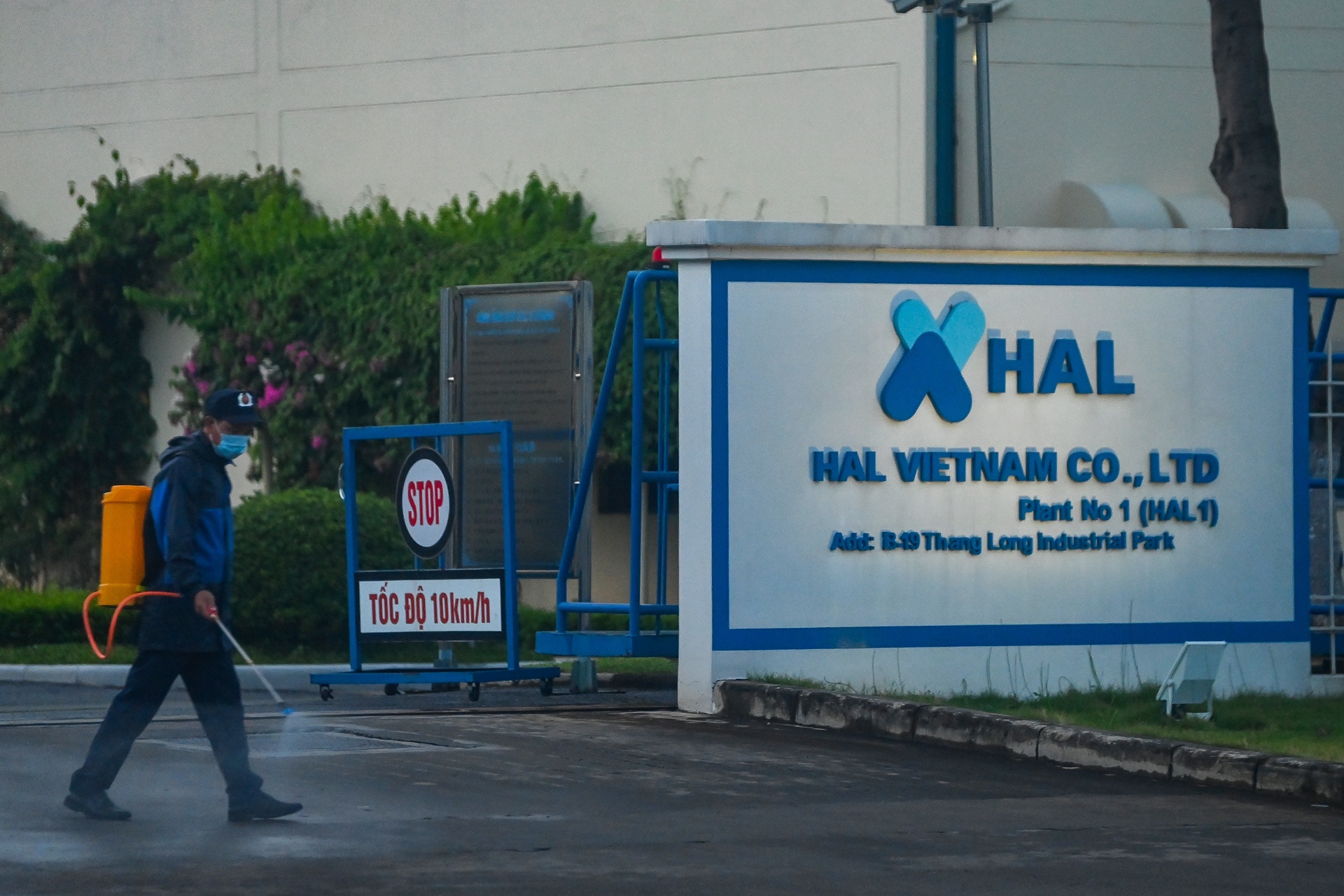 Phong toa cong ty o Ha Noi anh 9