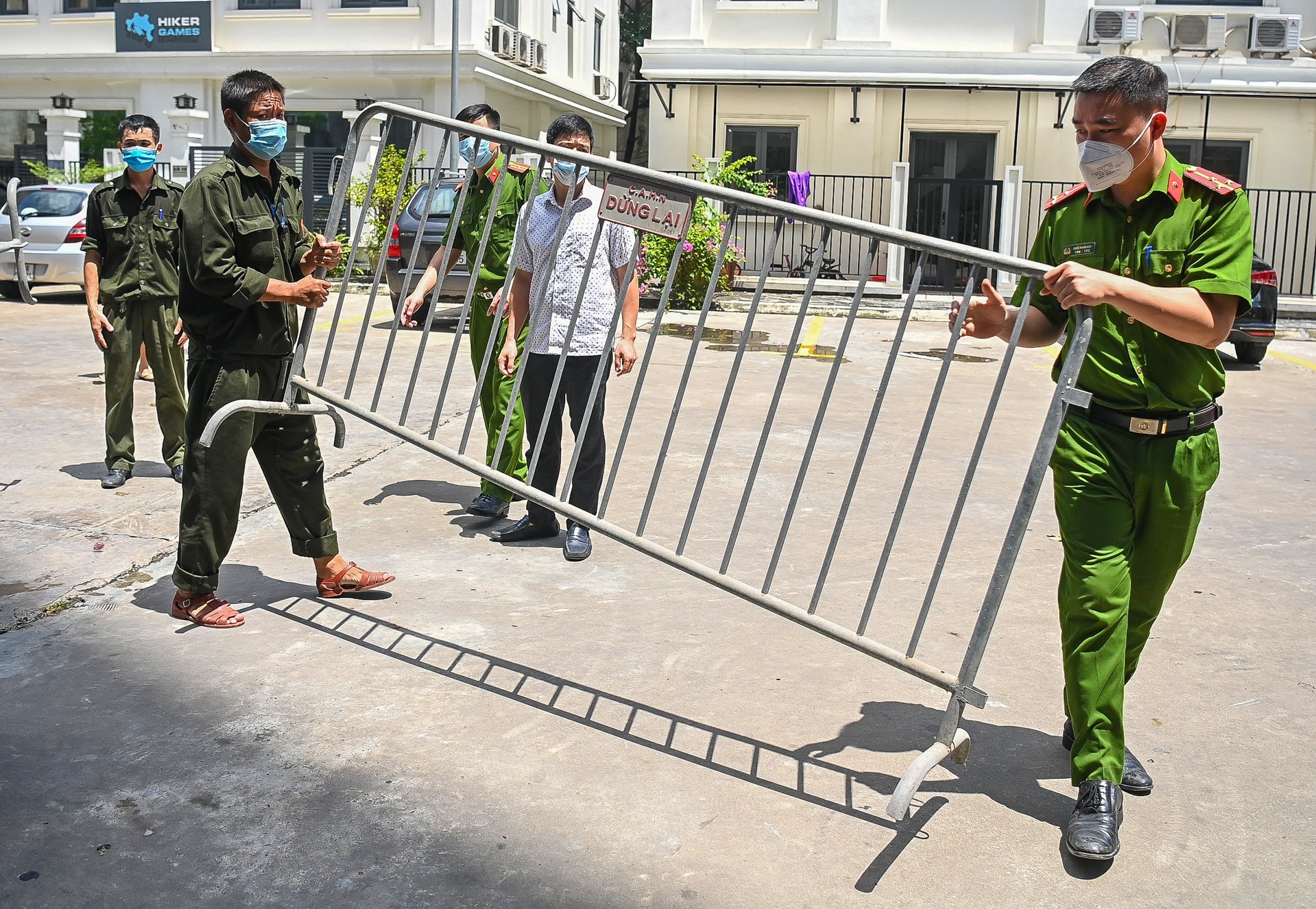 Phong toa chung cu o Ha Noi anh 7