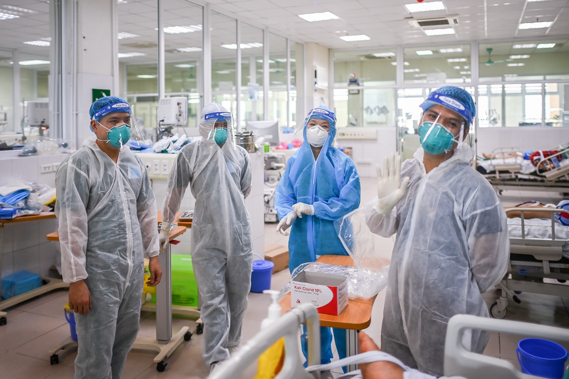 Dieu tri benh nhan mac Covid-19 anh 12