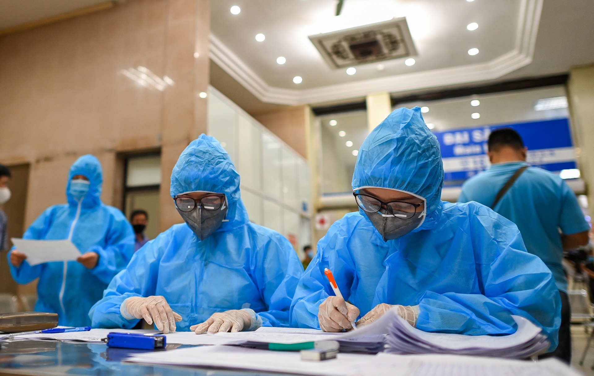 Hà Nội xét nghiệm Covid-19 cho 10.000 người ảnh 9 Ha Noi xet nghiem Covid-19 cho 10.000 nguoi anh 9